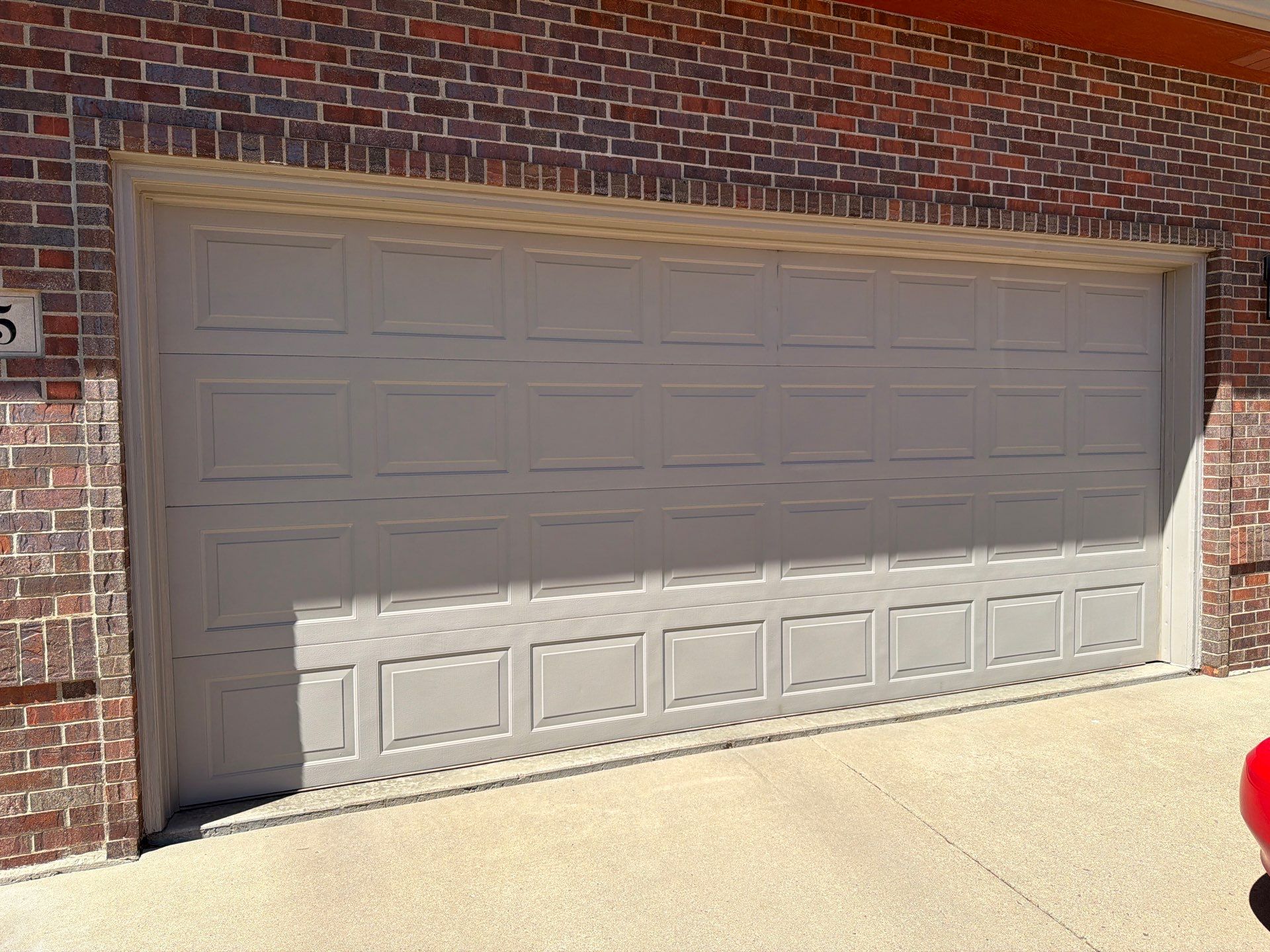 Full Exterior Home Repaint and Siding Refresh in Sioux Falls by Select Painting, Coatings & Garage Cabinets