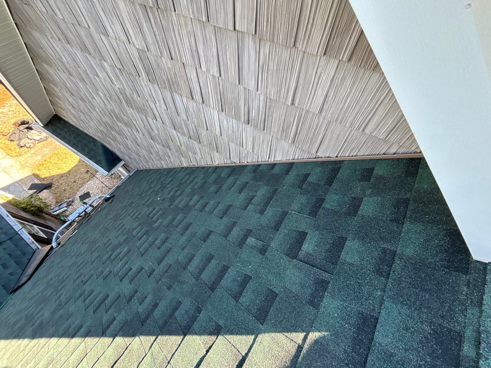 GAF HDZ - Hunter Green by Linta Roofing Inc