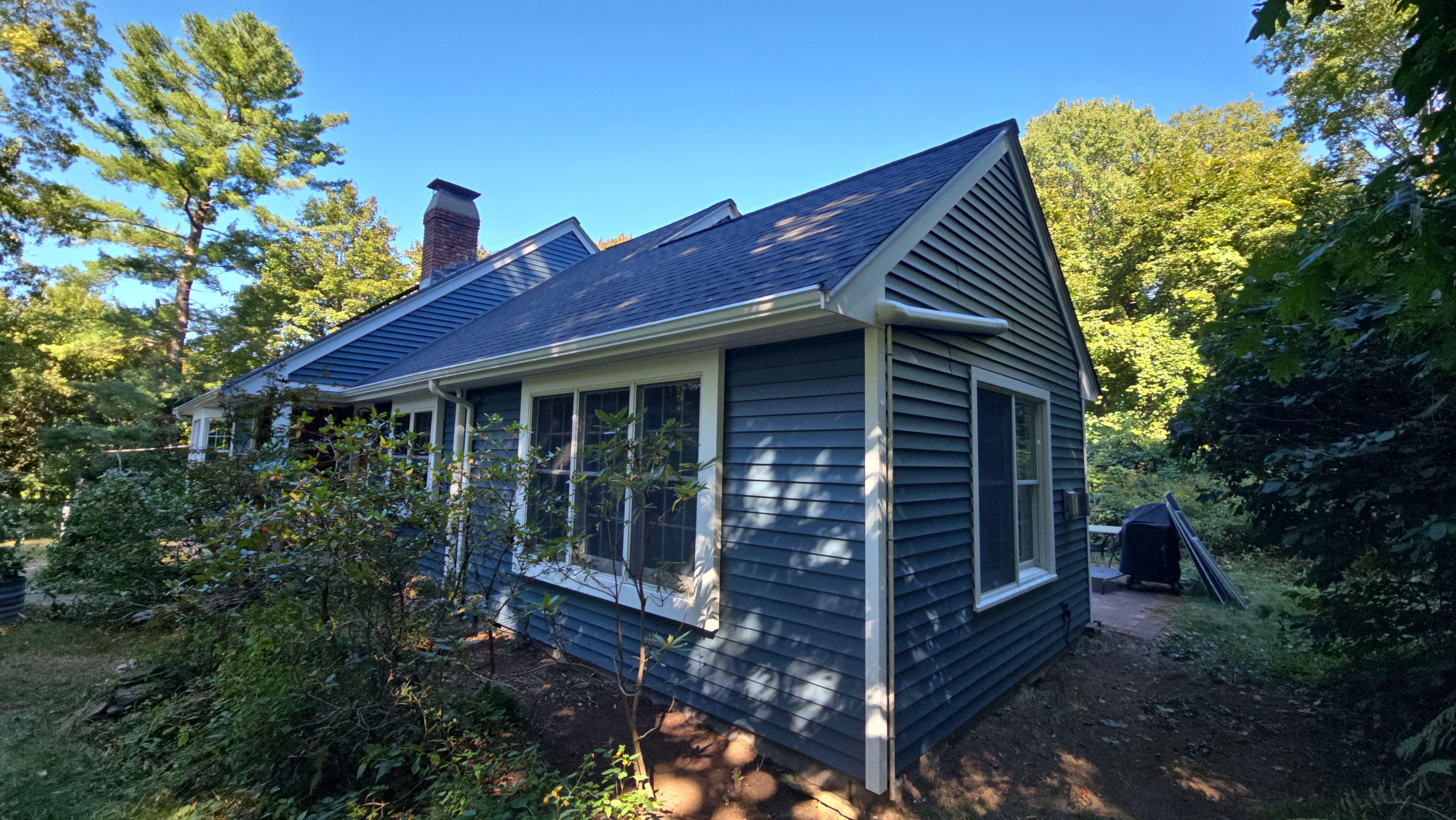 Complete exterior remodeling in Ashland, MA by UBrothers Construction