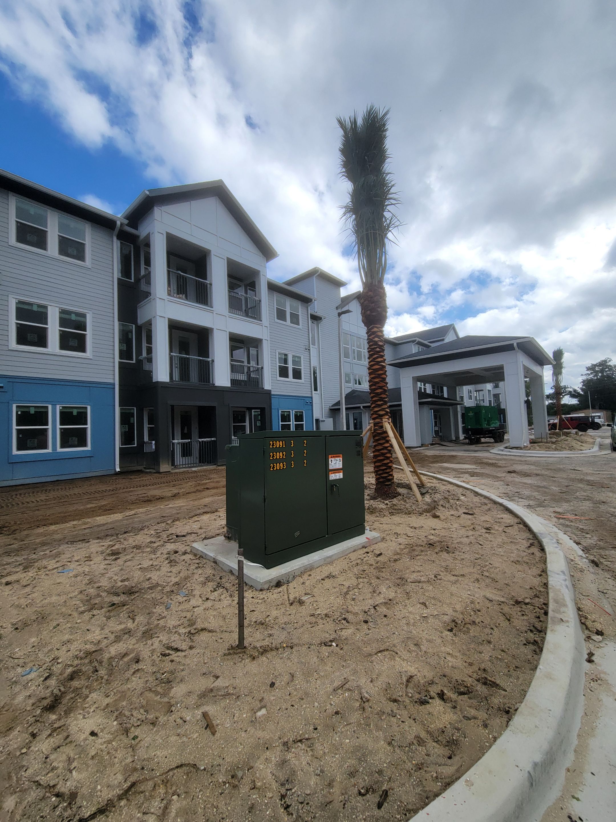 7-Inch Seamless Gutters for Large Roofs in Daytona Beach FL by Gutter Professors