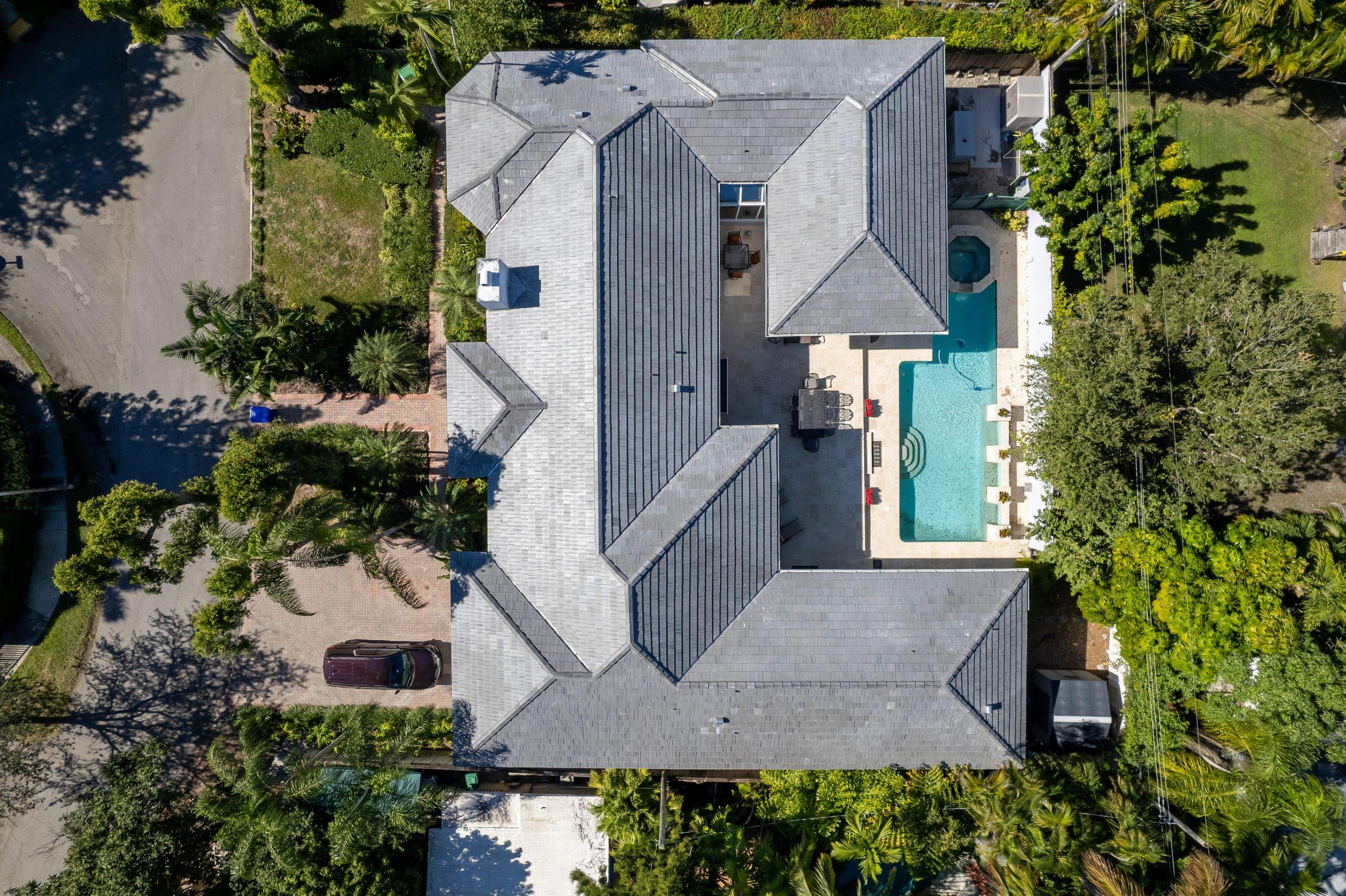 Crown Windsor Slate - Manatee Color by Istueta Roofing