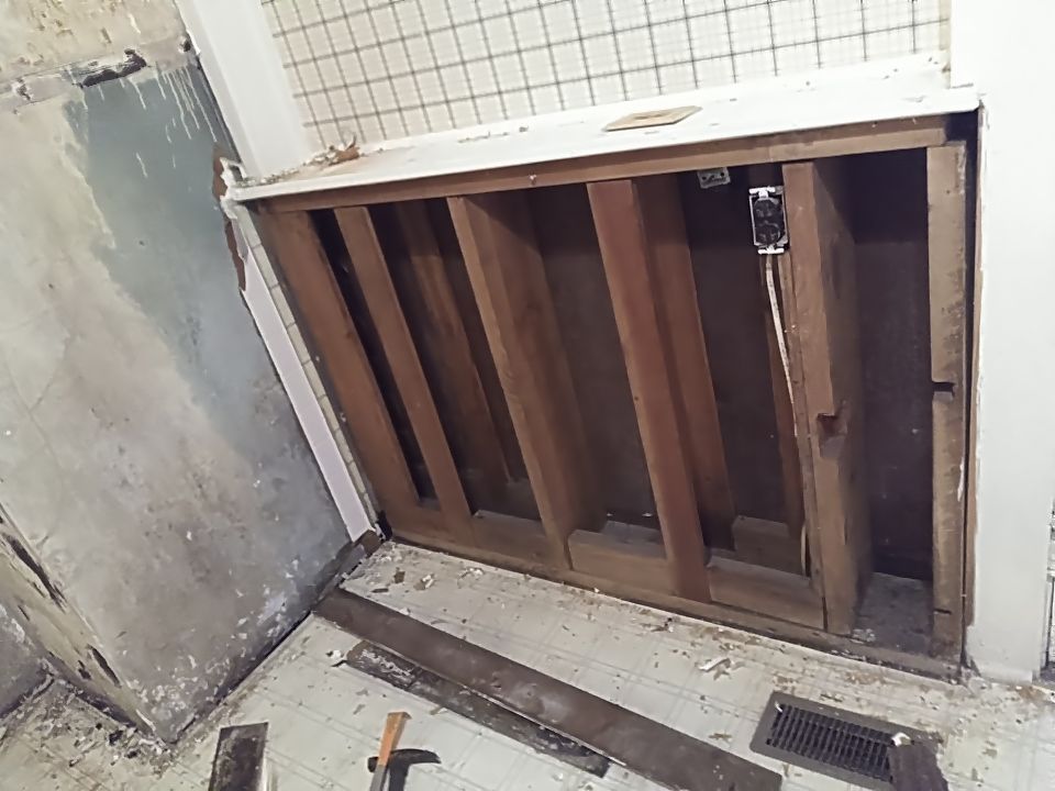 Mulberry St. Kitchen Remodel by House Custom Carpentry, LLC