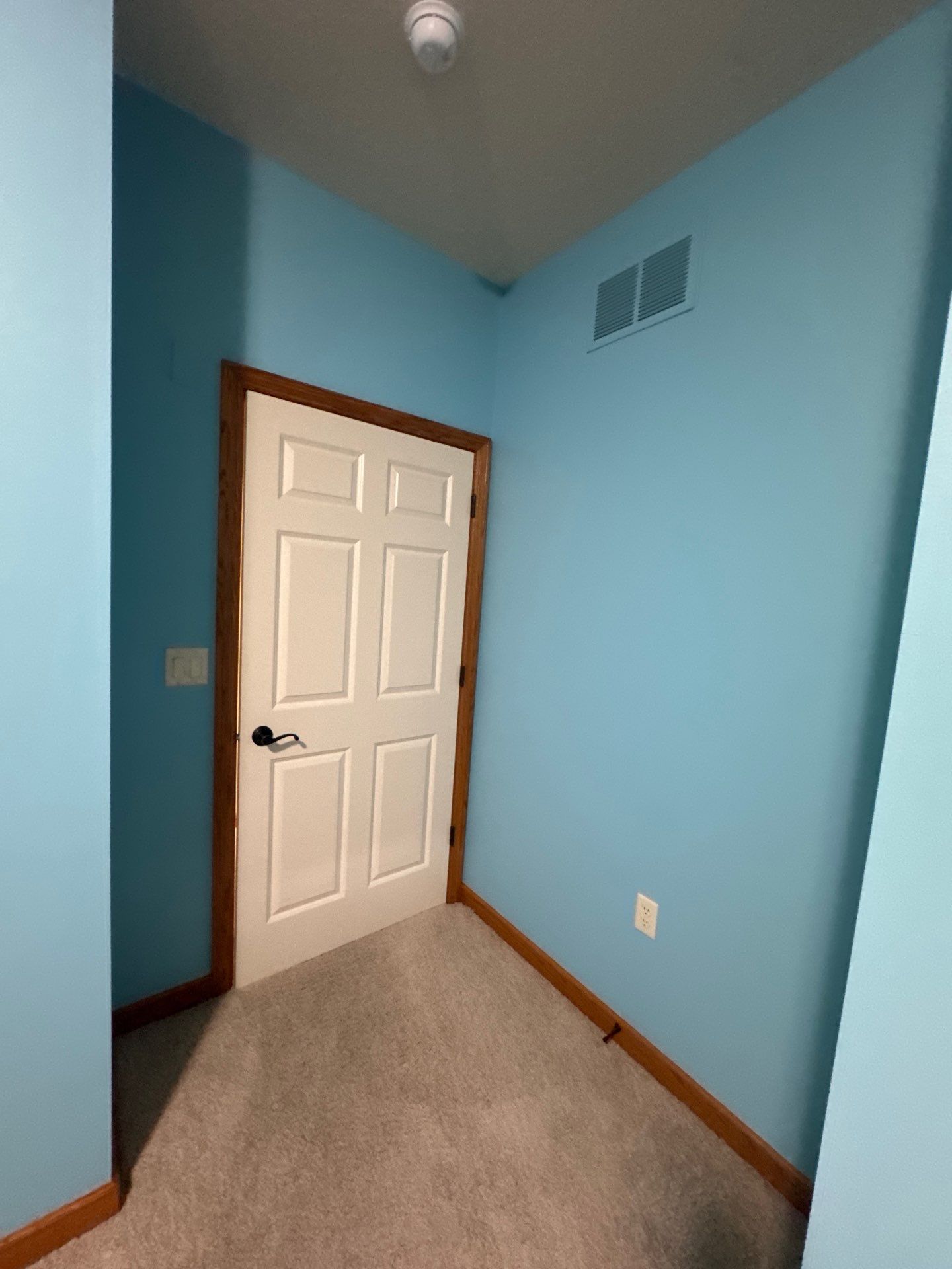 Residential Interior Repaint  by Midwest Paint LLC