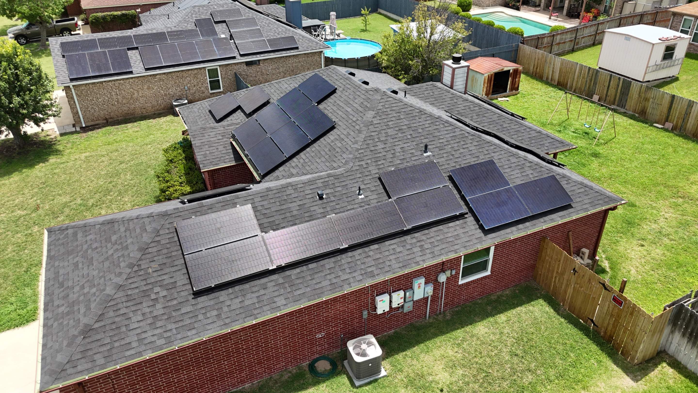 Brilliant Black - Malarkey Vista by RoofsOnly.com