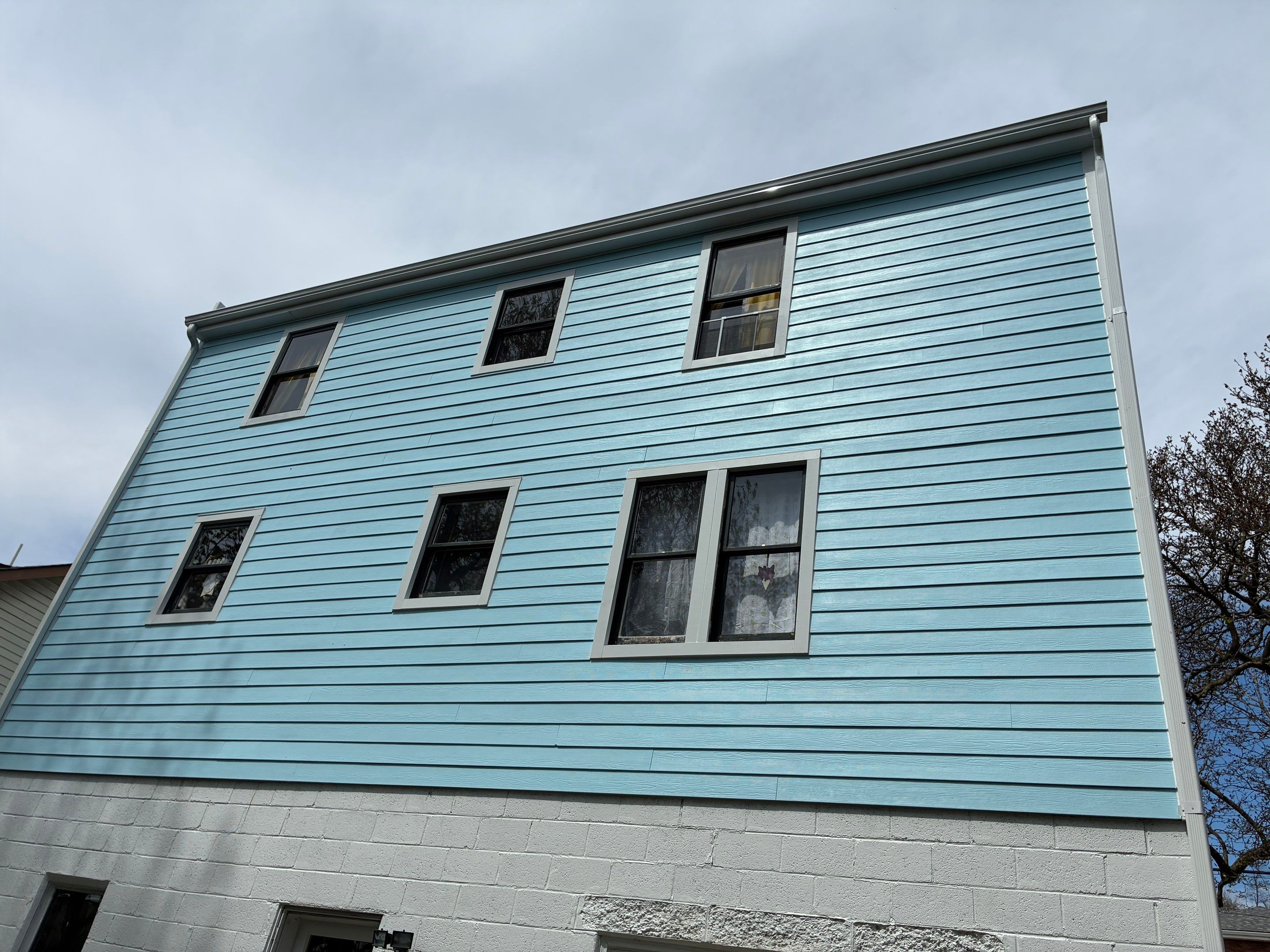 Wood Siding to James Hardie Lap Siding with Custom Paint by Ideal Siding Pittsburgh