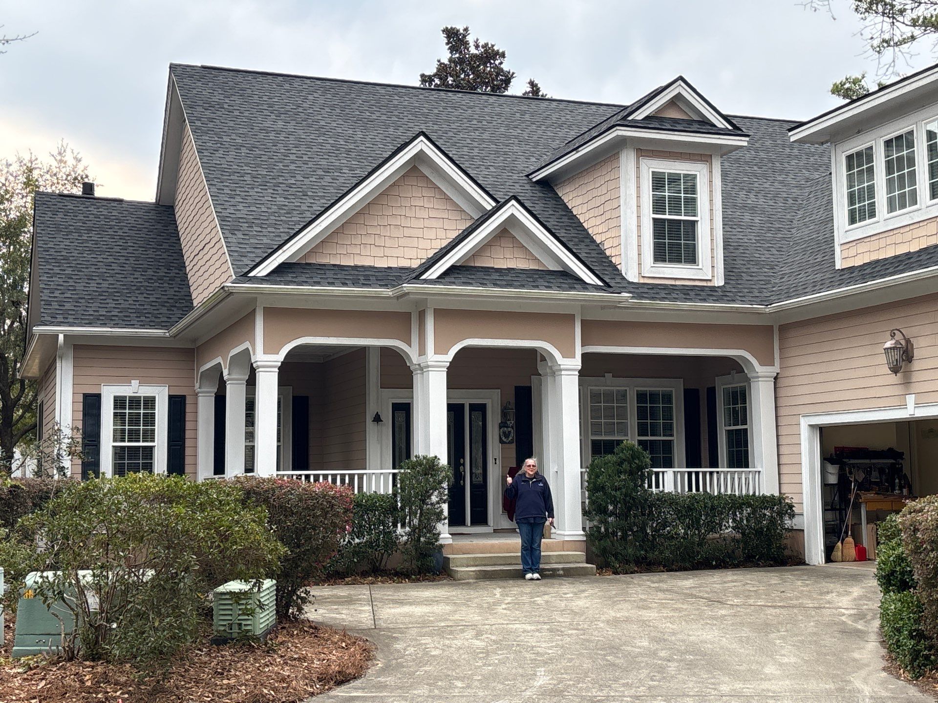 GAF HDZ - Charcoal by Linta Roofing Inc