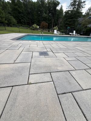 Gutter Cleaning in Englewood Cliffs, NJ — Gallo Bros job photo
