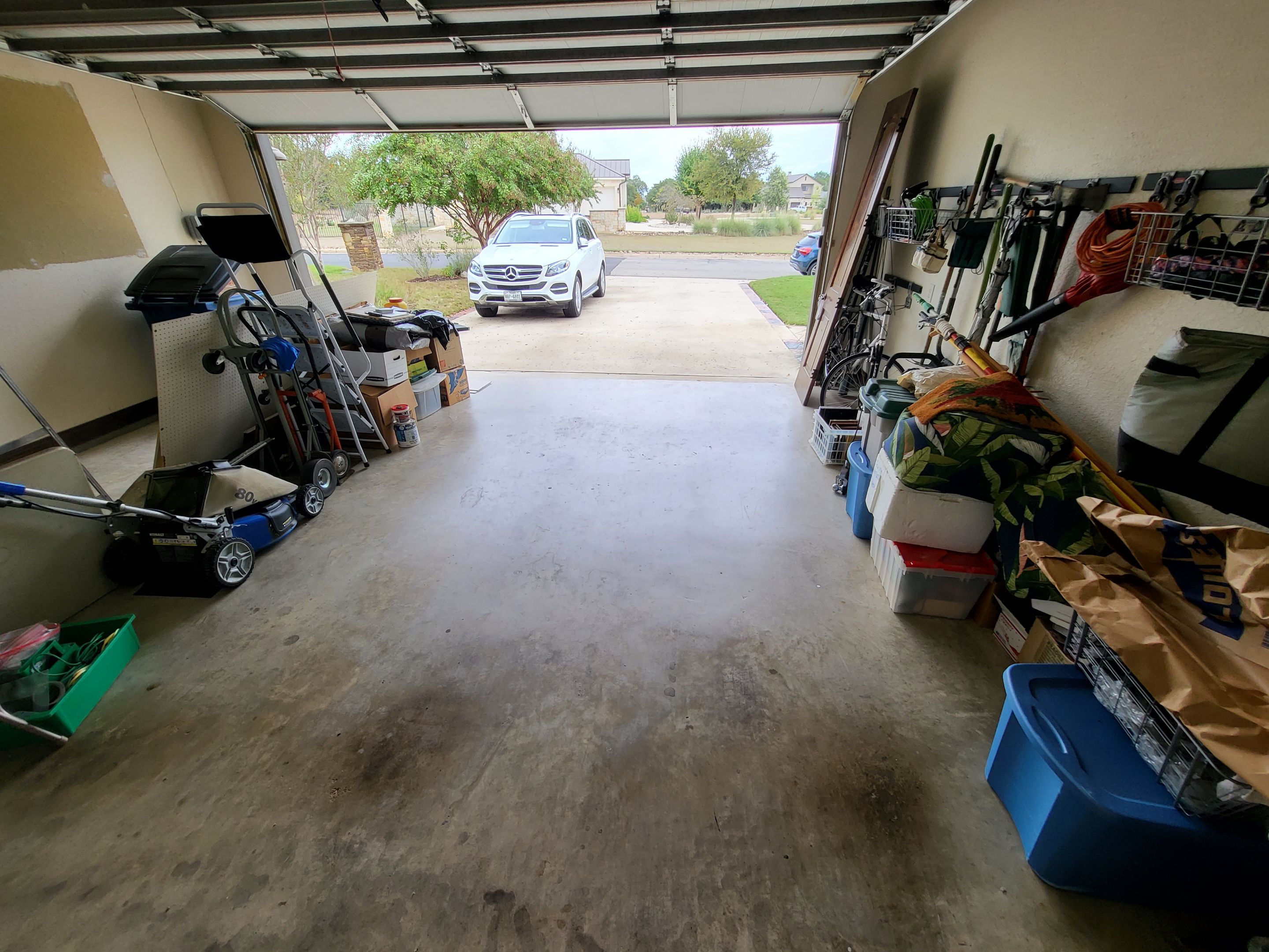Newcombe Country Club, New Braunfels  by TORO Garage Co