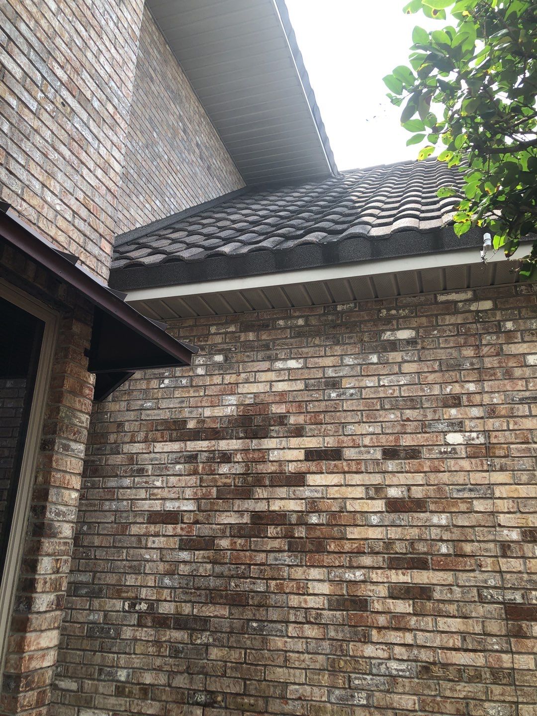 Seamless Gutter Installation with Wicker Color K-Style Gutters and LeafBlaster Pro Mesh Gutter Guards by Gutter Professors