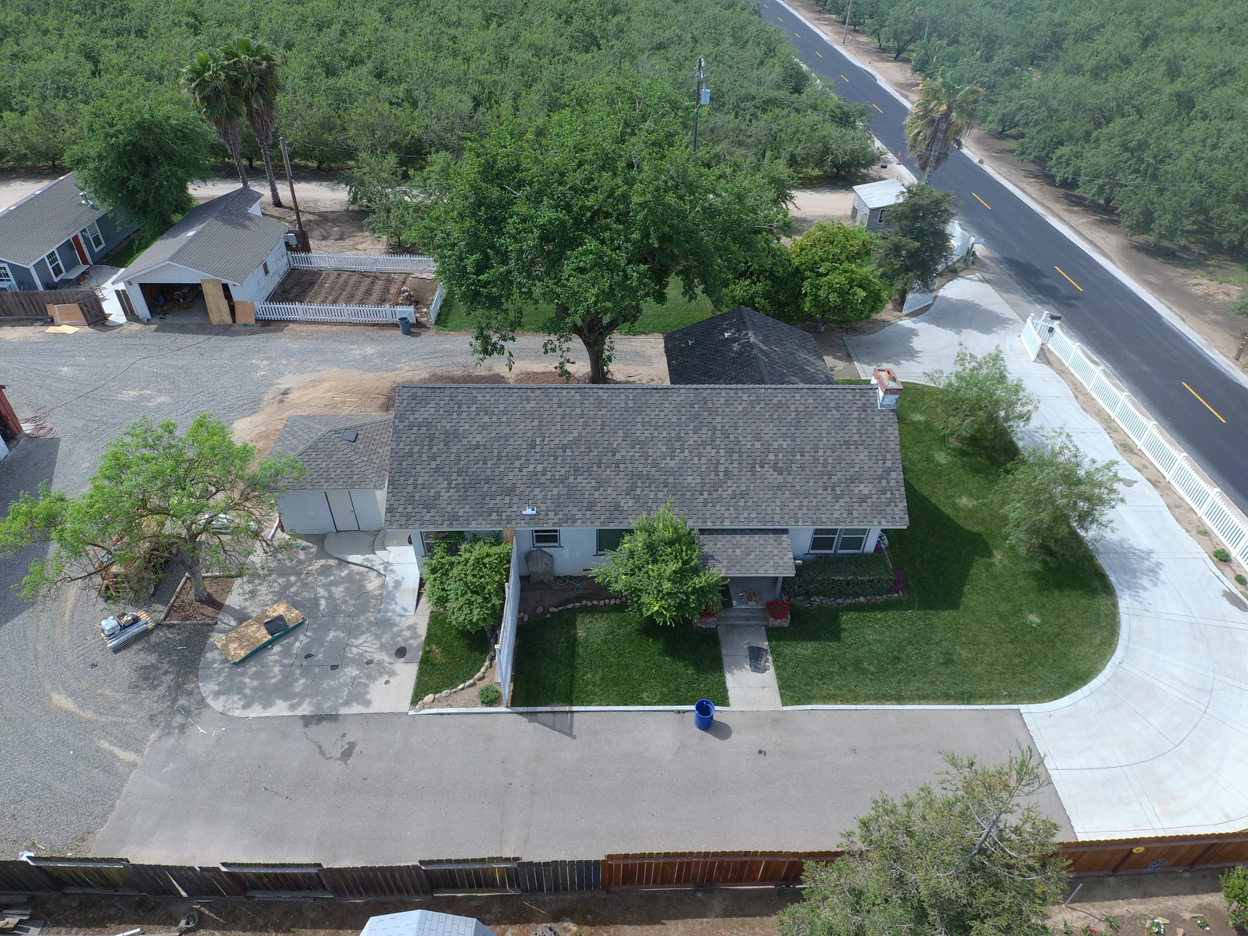 Residential Roofing Installation using Presidential type composition shingles by Straight Edge Roofing Inc
