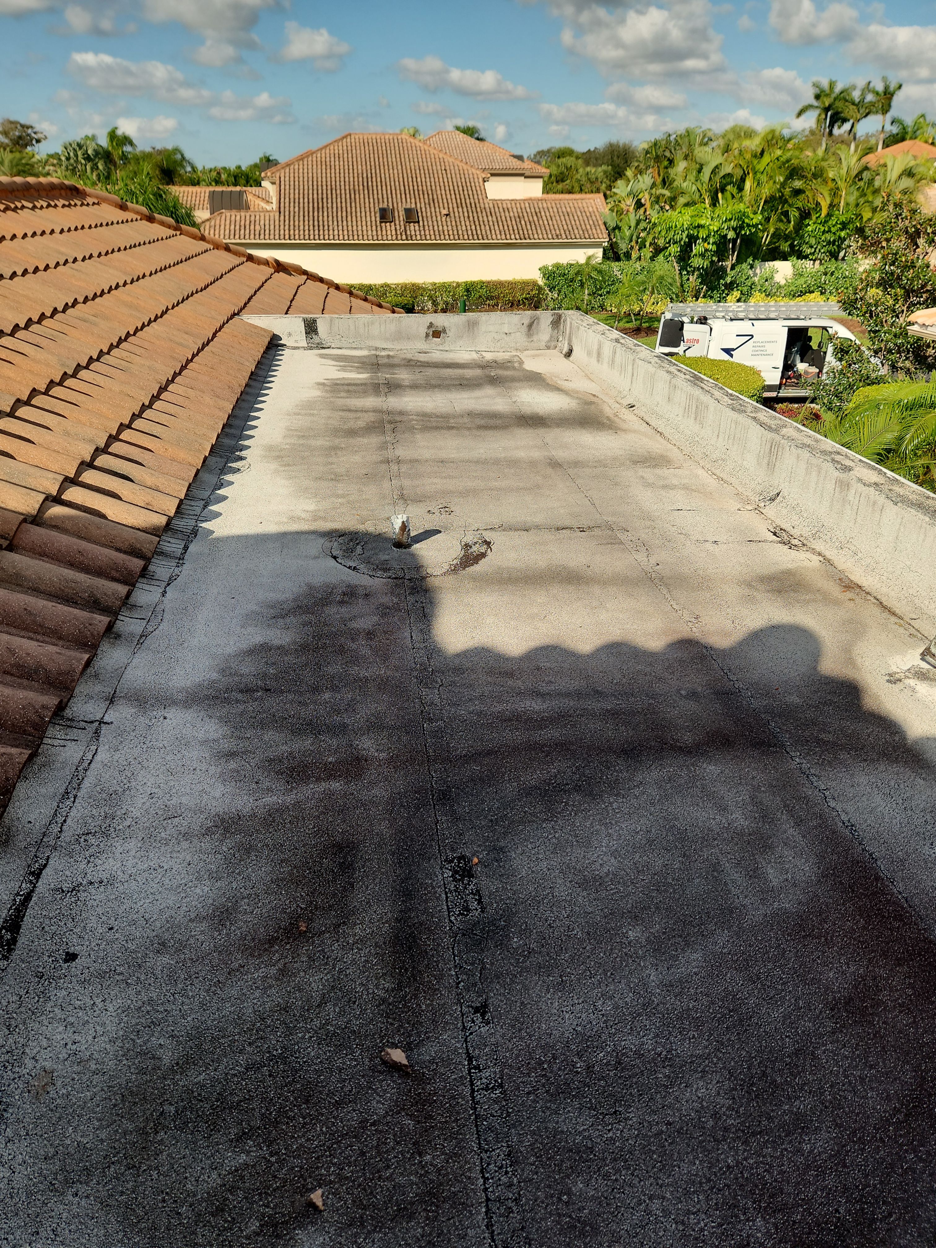 Flat Roof Waterproofing and Silicone Coating in Boca Raton by Aastro Roofing