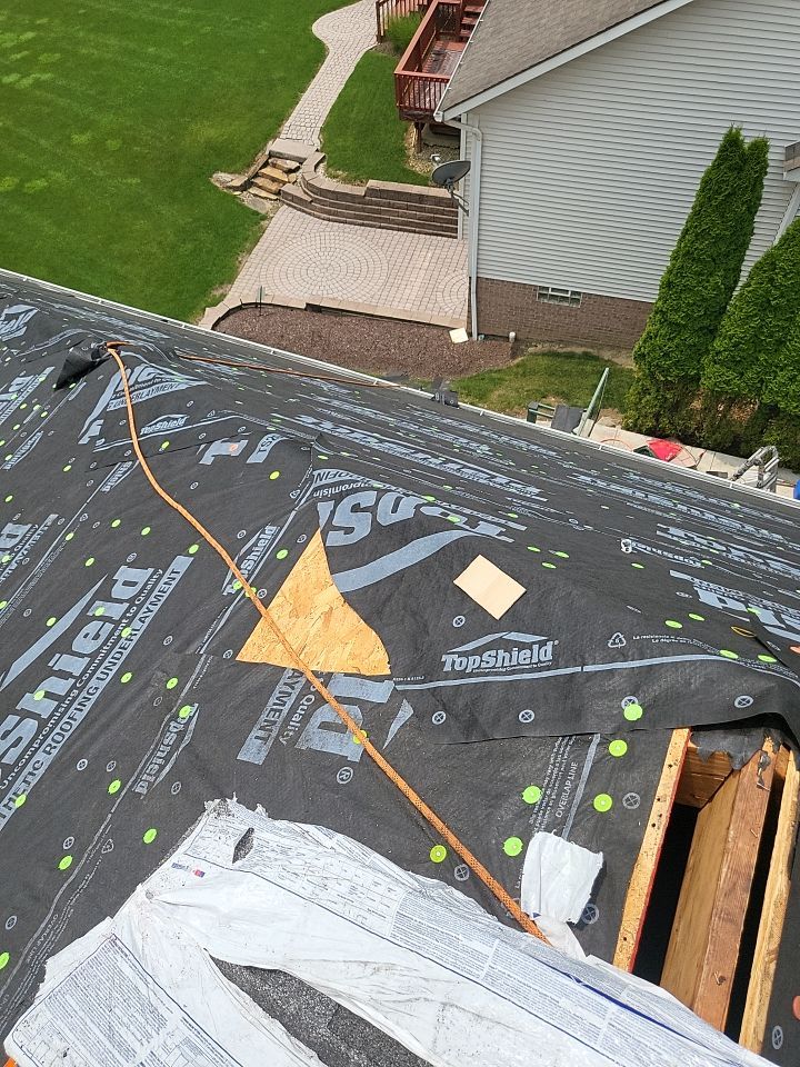 GAF Timberland Color: Pewter Gray by Eagle Eye Roofing