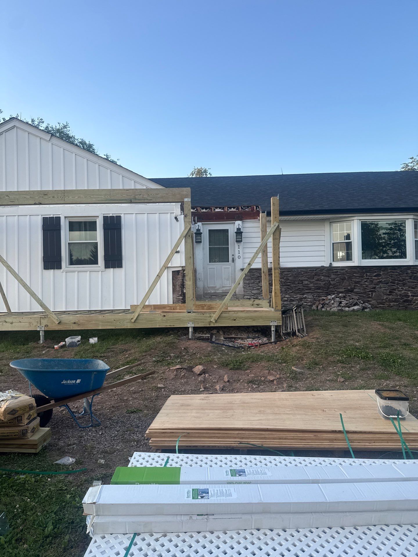 New Deck in East Amwell Township, New Jersey by deck guardian