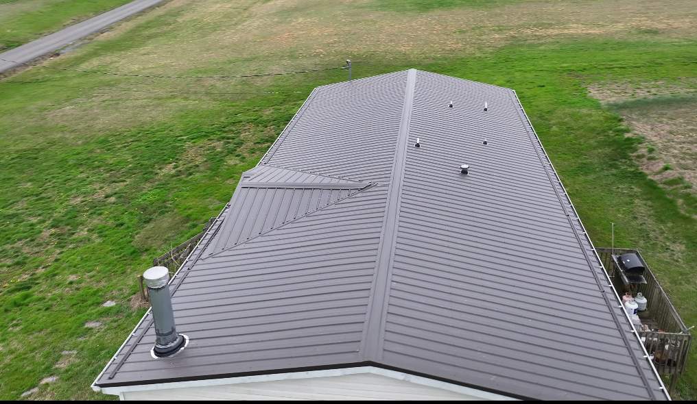 Wendtland Residence by Omnia Roofing