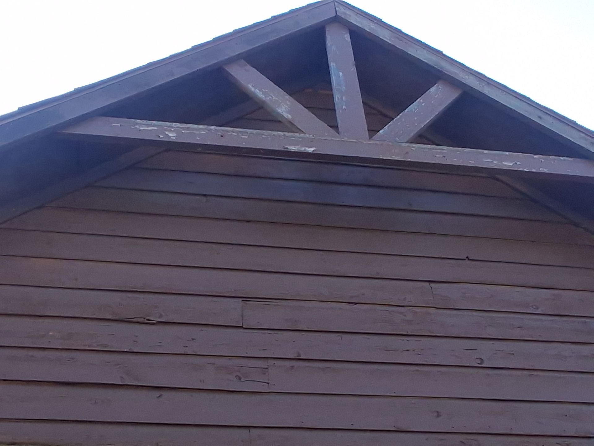 From Dated Brown to Modern Contrast: A Mineola Exterior Transformation by Quality Coats Painting