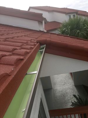 Gutter Installation using 6 Inch Seamless Gutters in Musket Brown