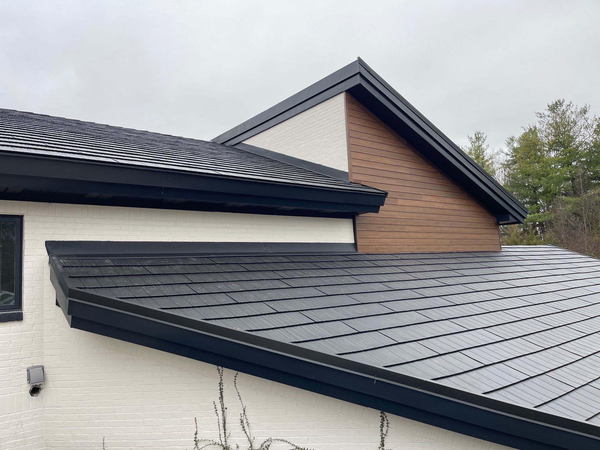 Black Frost Metal Shake Roof & Modern Exterior Renovation – Fort Wayne, IN by 4Ever Metal Roofing
