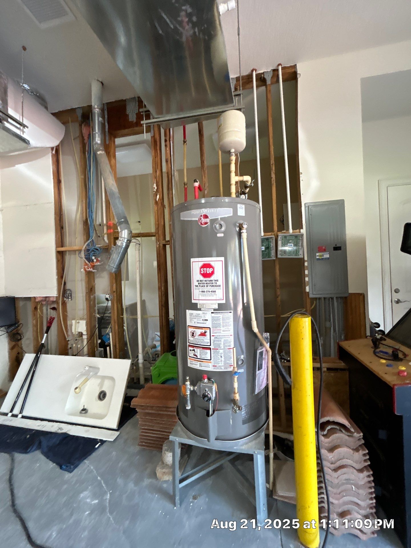 Mold Damage Inspection & Removal In Parrish, FL by Ampm Restoration Services