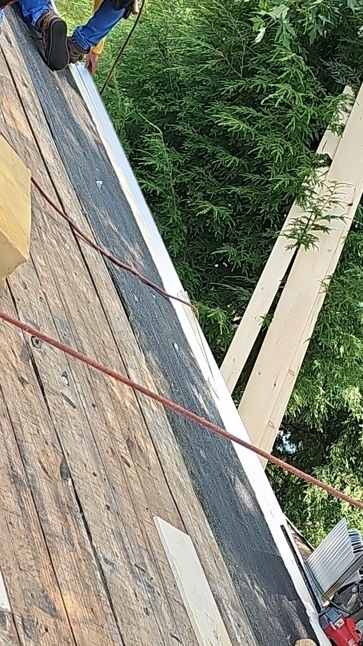ATLAS PINNACLE COLOR: BLACK SHADOW by Eagle Eye Roofing