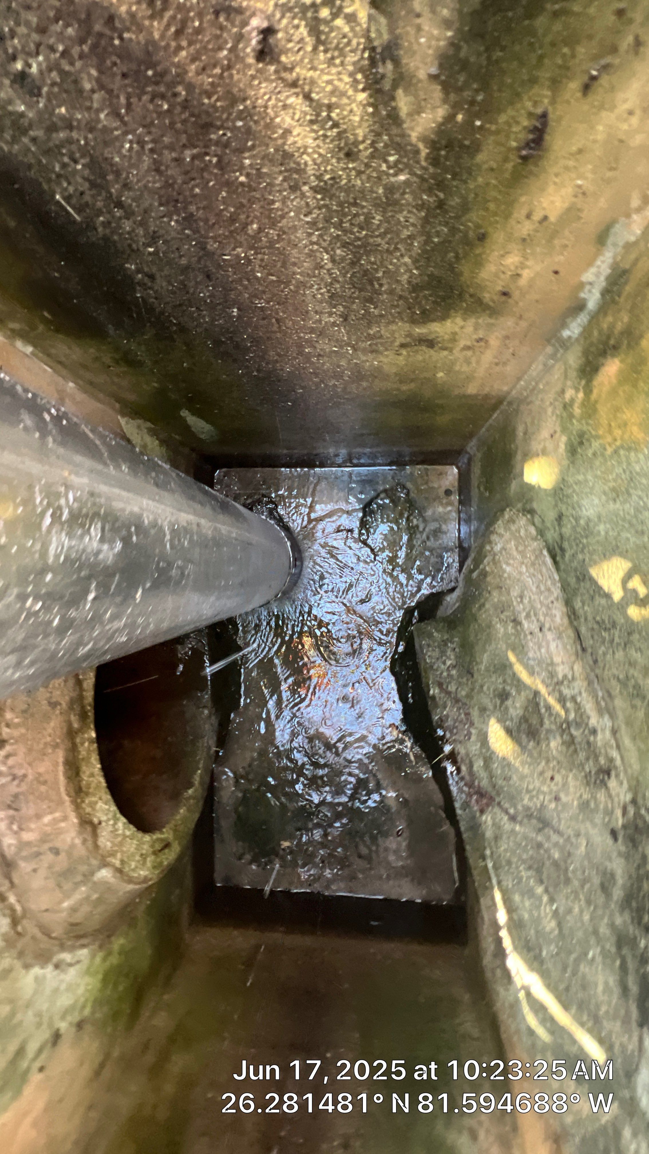 Naples Association Stormwater System Cleaning by APS Power & Water