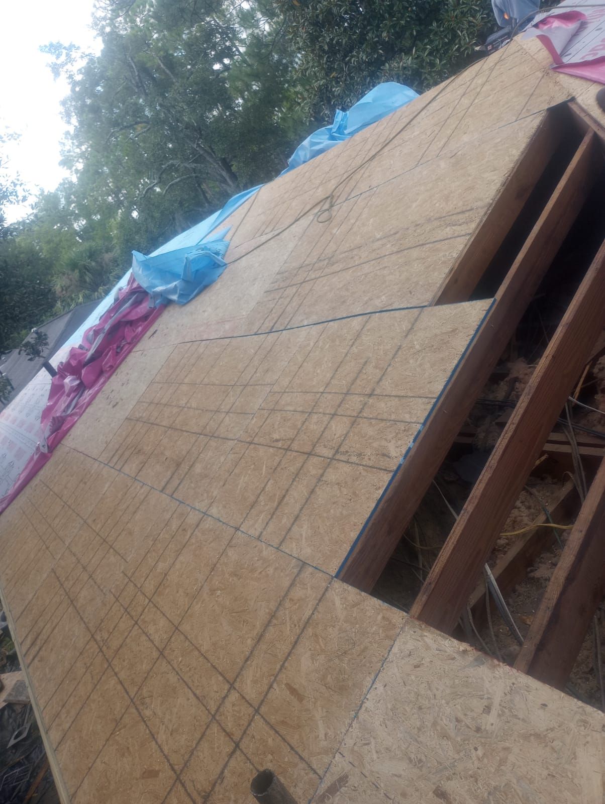 Residential Roofing Installation using Owens Corning Oakridge Estate Grey by Talya Roofing