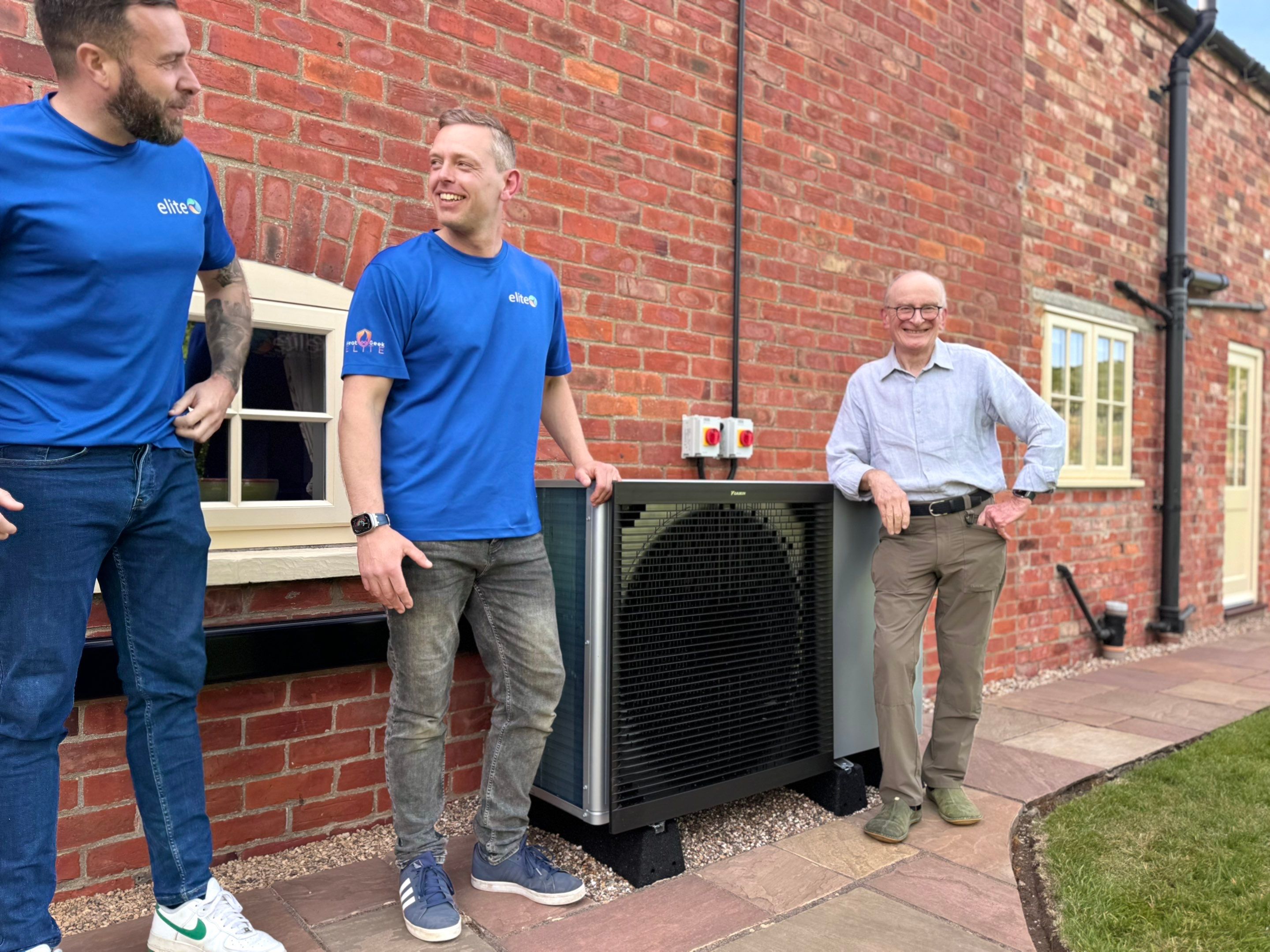 πΏ Project Spotlight | Renewable Heating with Real Style by Elite Services Group Ltd