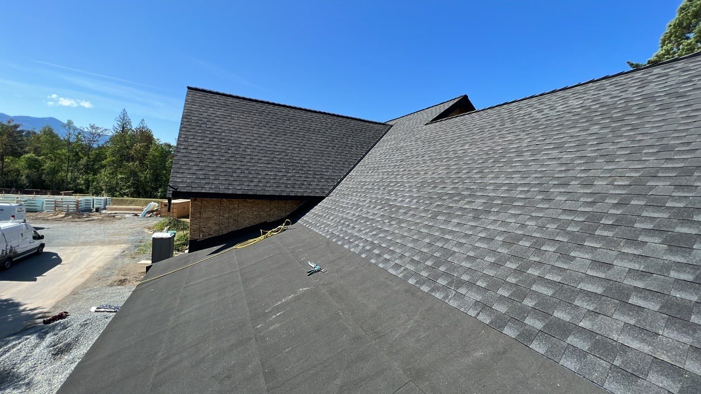 Residential Roofing Installation using GAF Charcoal HDZ by Top Notch Roofing Inc