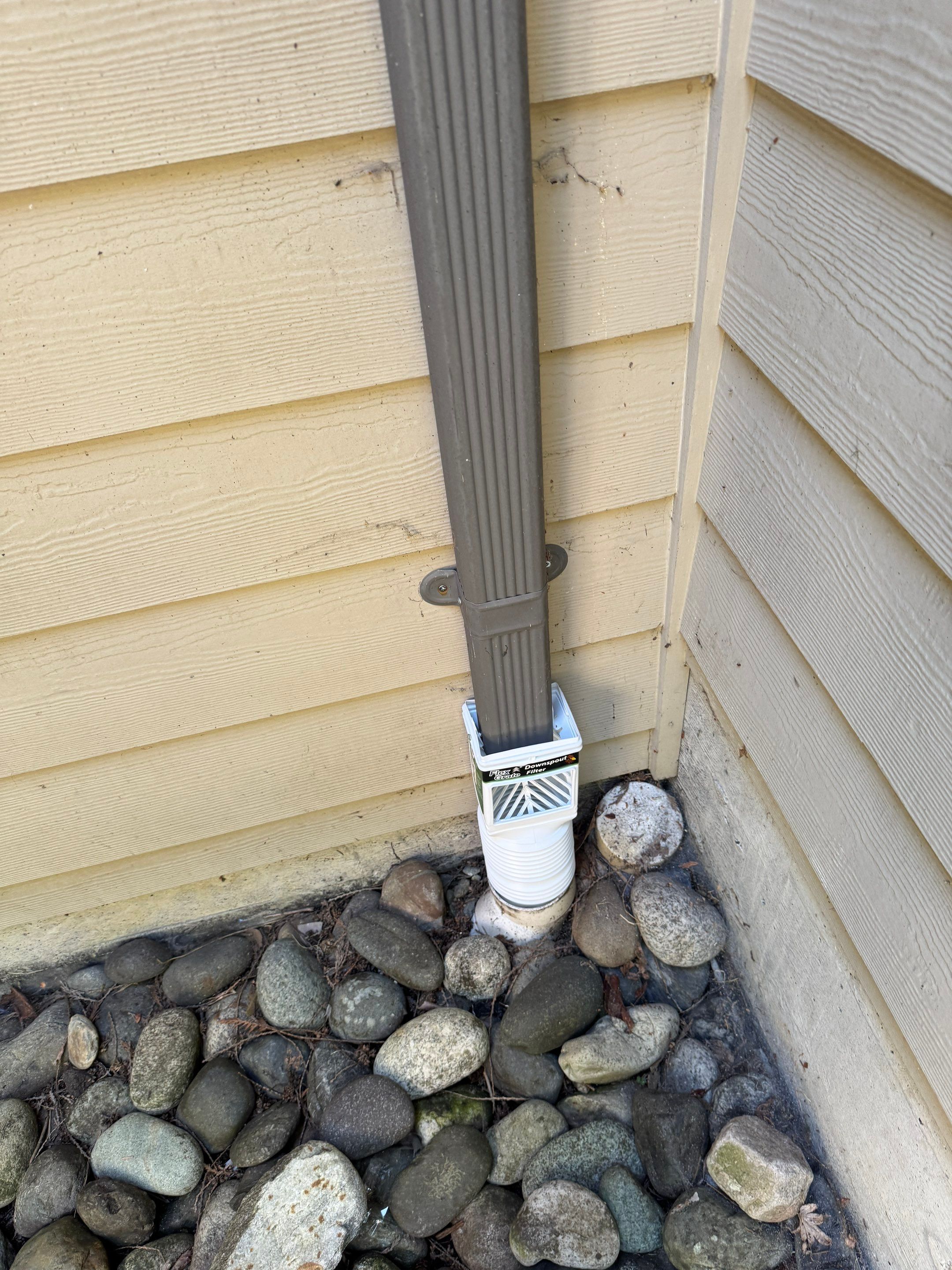 Gutter Cleaning in West Vancouver by YVR Construction Group