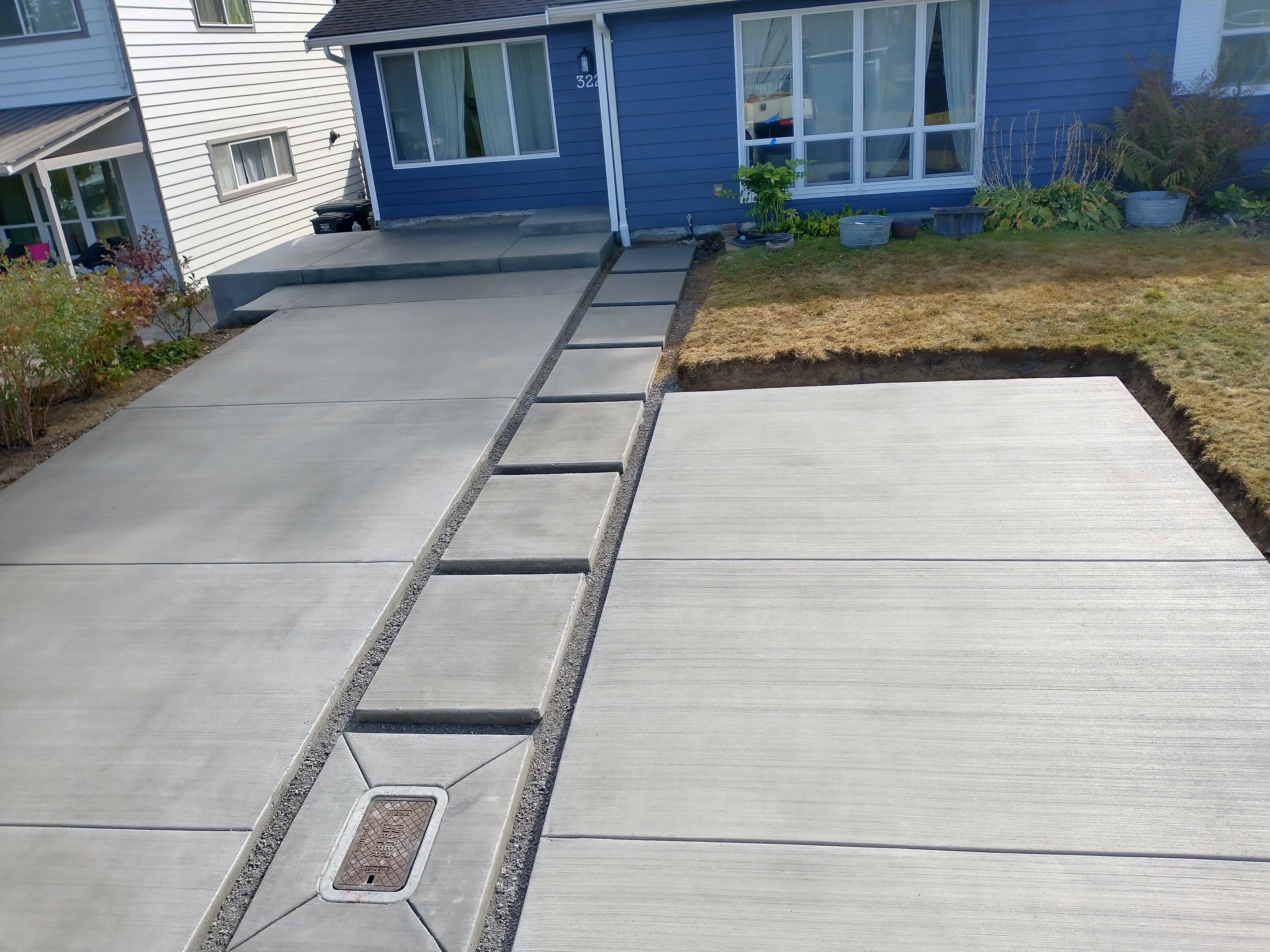 Custom Concrete walkway/Driveway Everett WA by Jireh Asphalt & Concrete Inc 