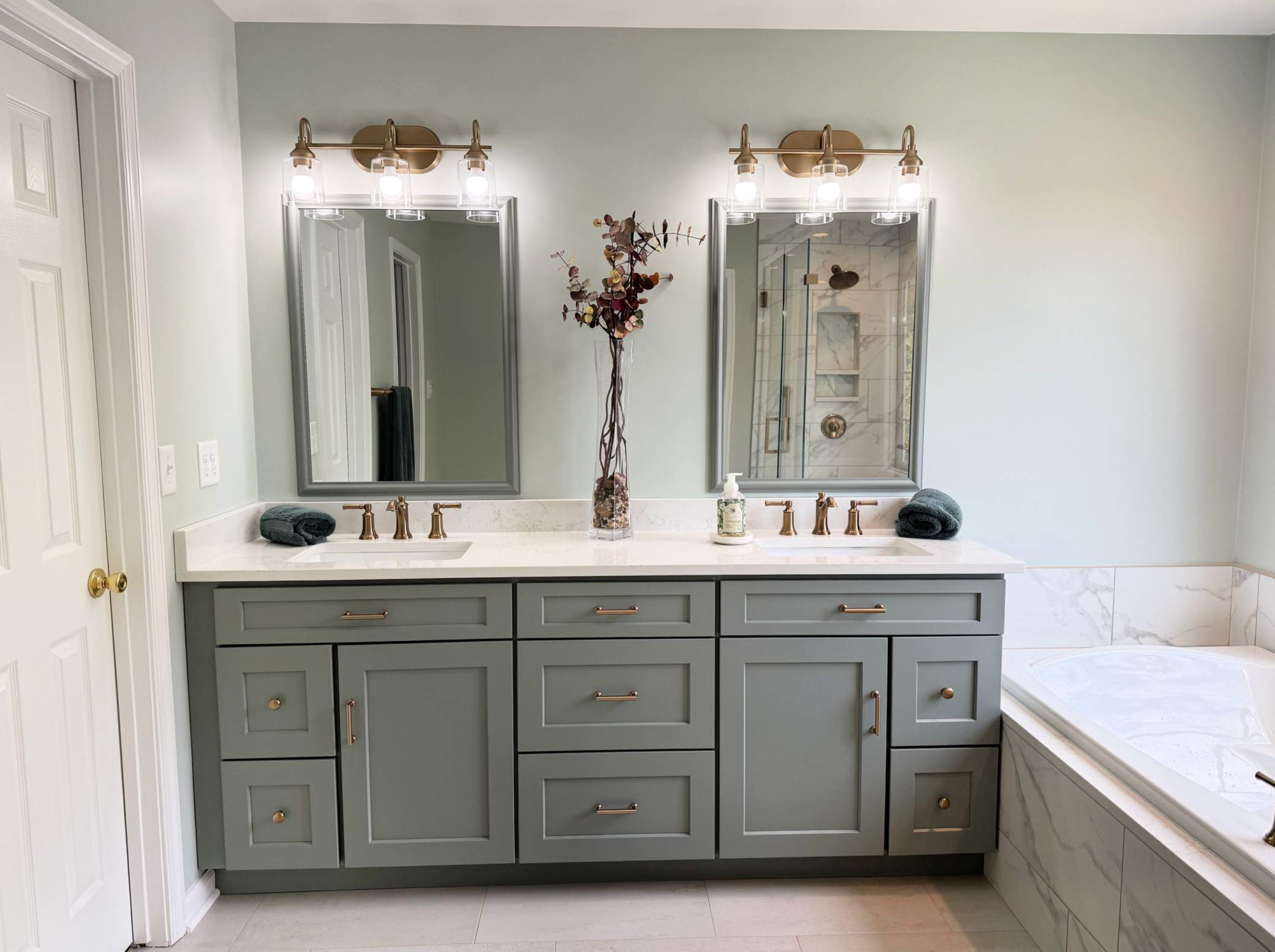 Wielgosz Master Bath by Integrity Tile and Home LLC