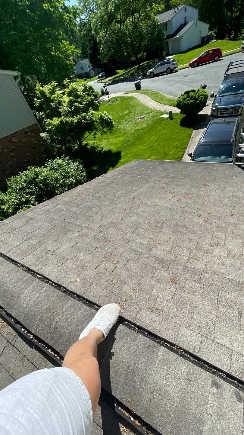 Springfield CertainTeed Landmark Weathered Wood Roof Installation by RM Banning, Inc.