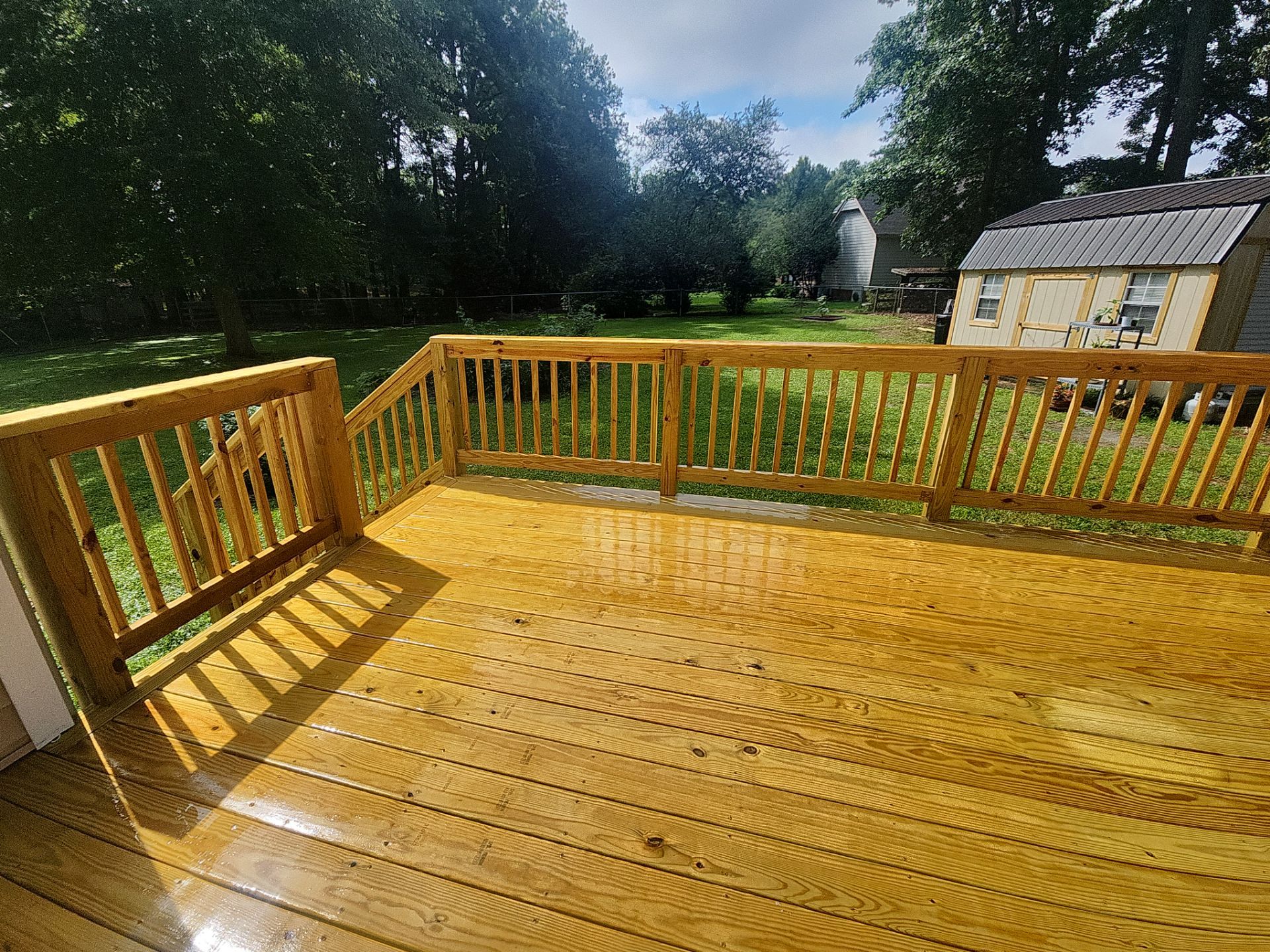 Wood Deck using Wood Sealant by DuraSeal