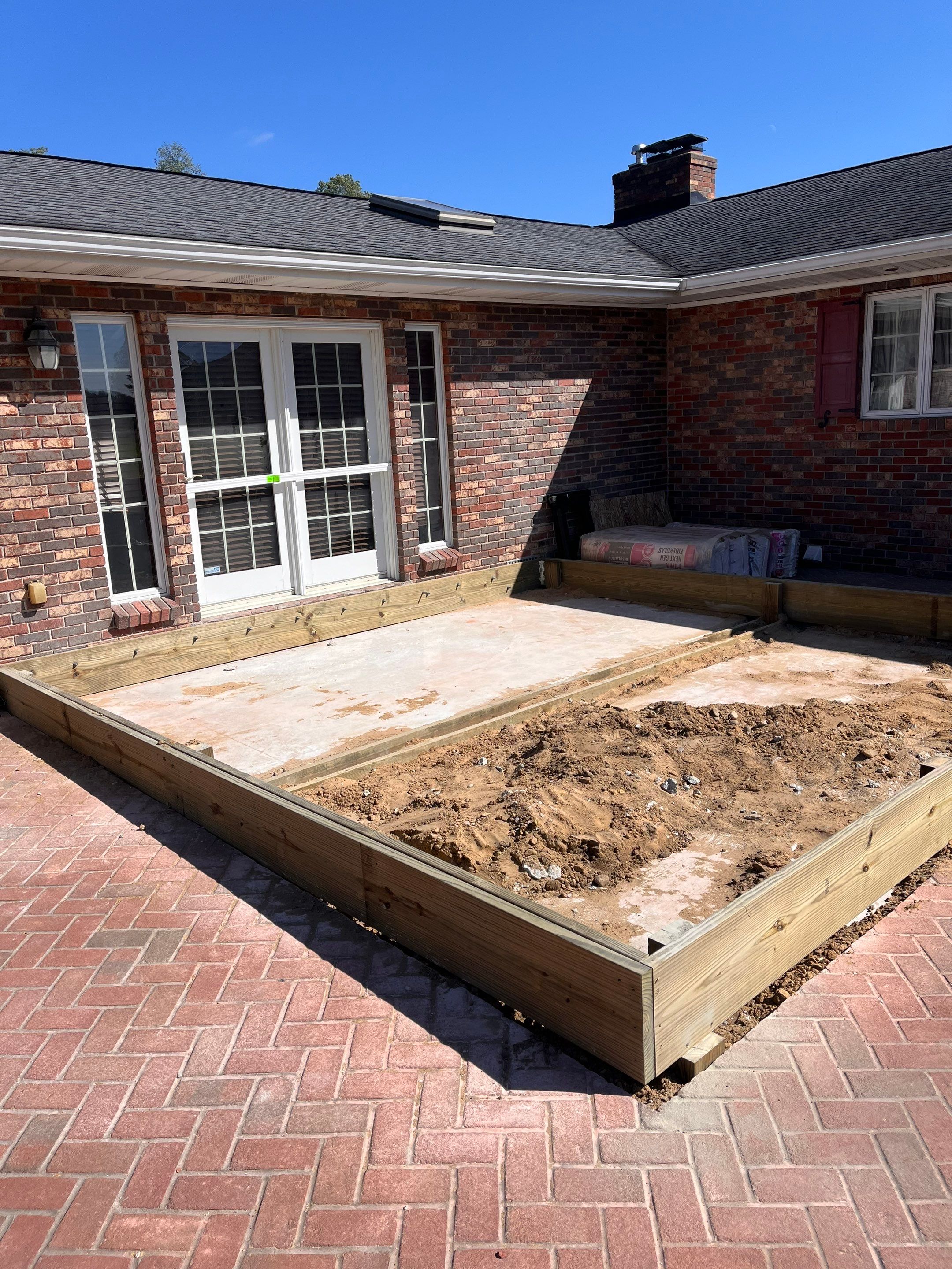 Smith Sunroom by Property Revolution 