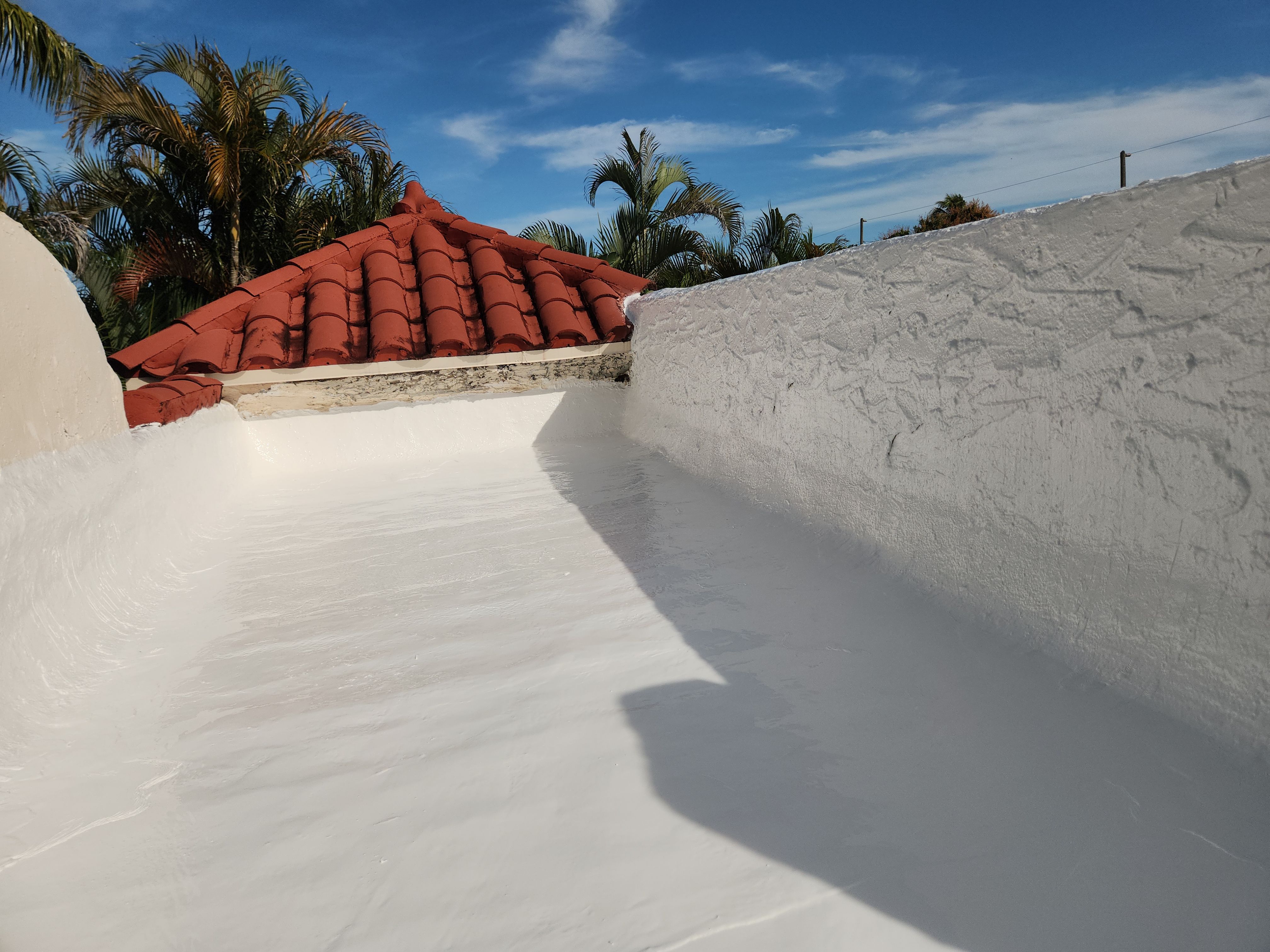 Expert Silicone Roof Coating in Hollywood – Aastro Roofing Delivers Long-Lasting Protection by Aastro Roofing