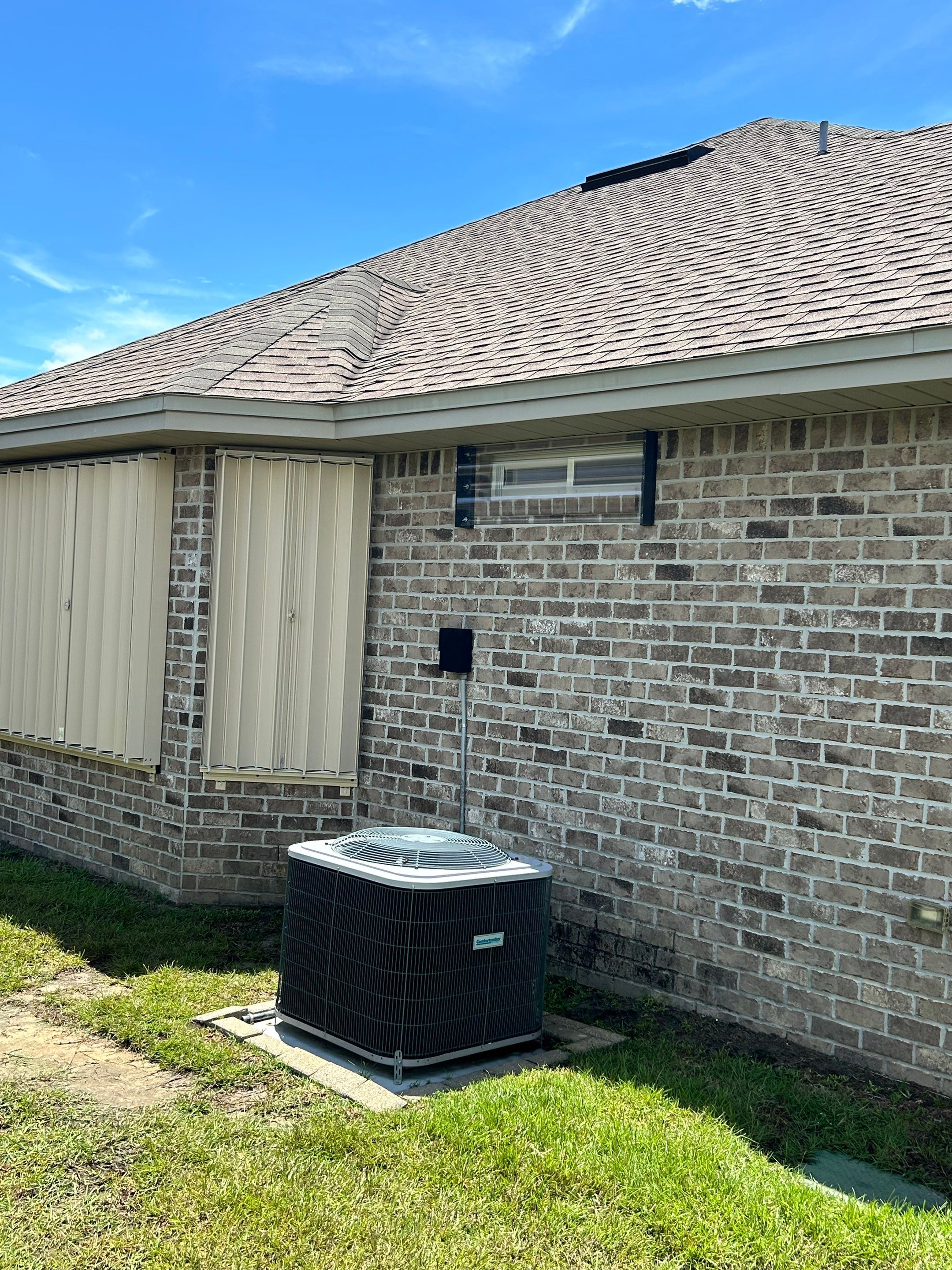 Hurricane Protection using T&C EA 6.8 Streamline Accordion by Brannan Aluminum Inc.