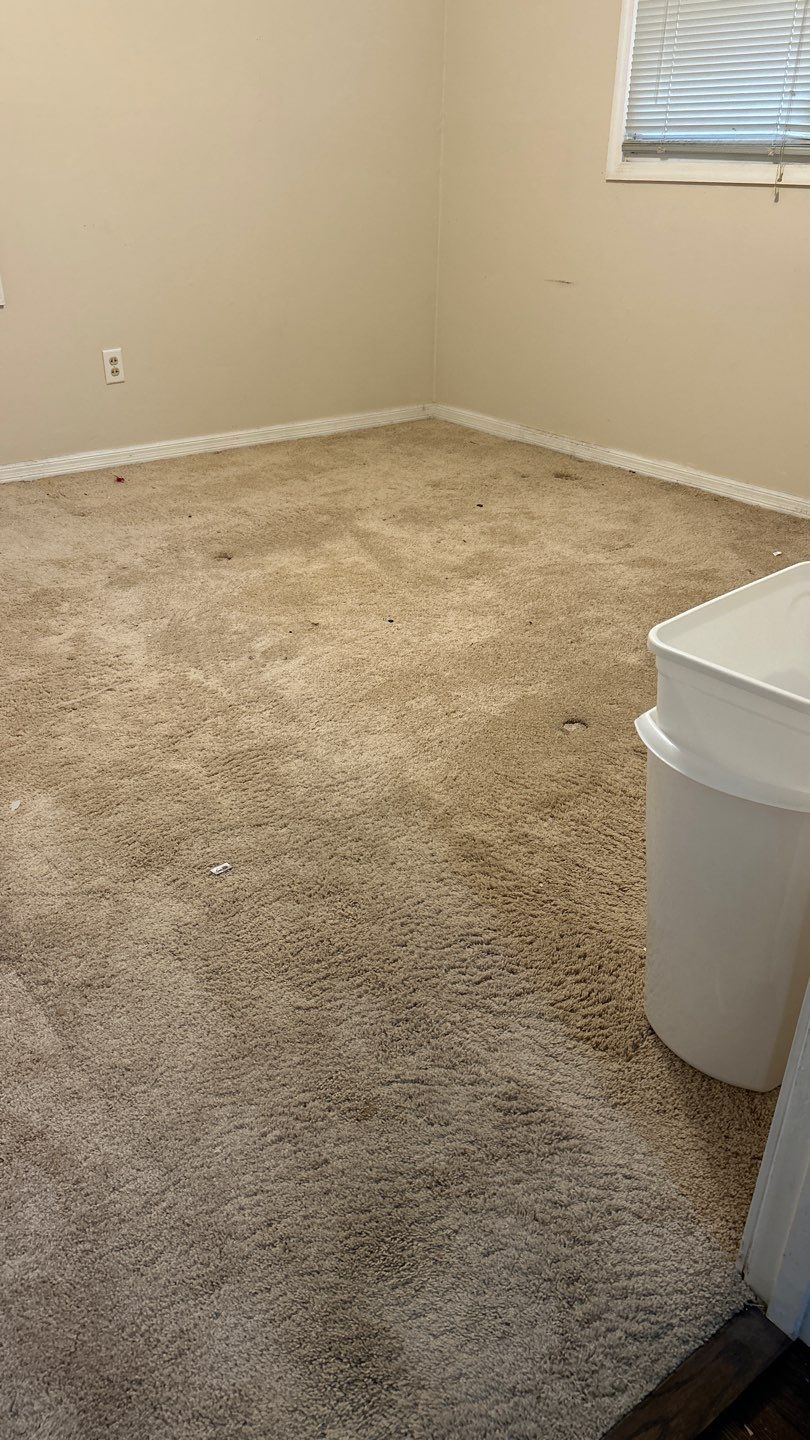 Under Carpet Reveal  by Footprints Floors of Nashville