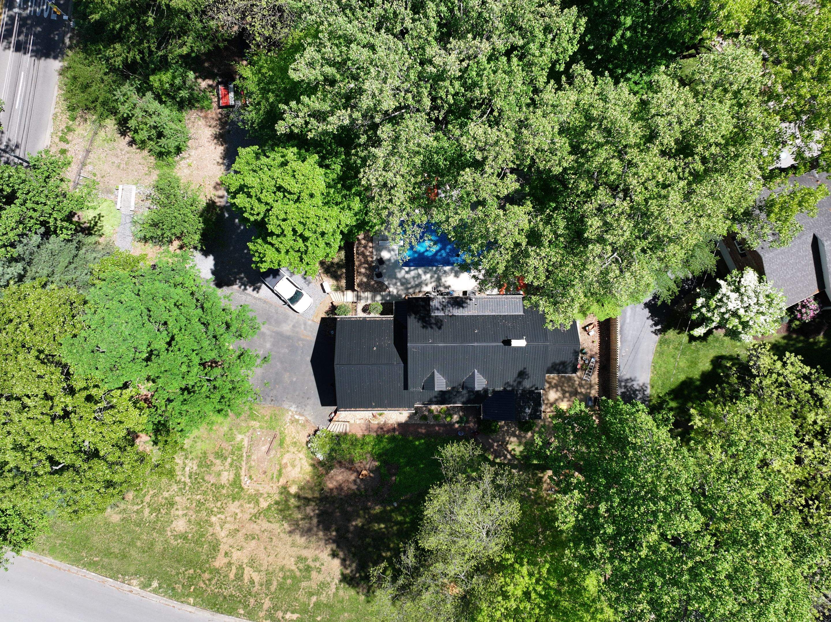 Pipkin Residence by Omnia Roofing