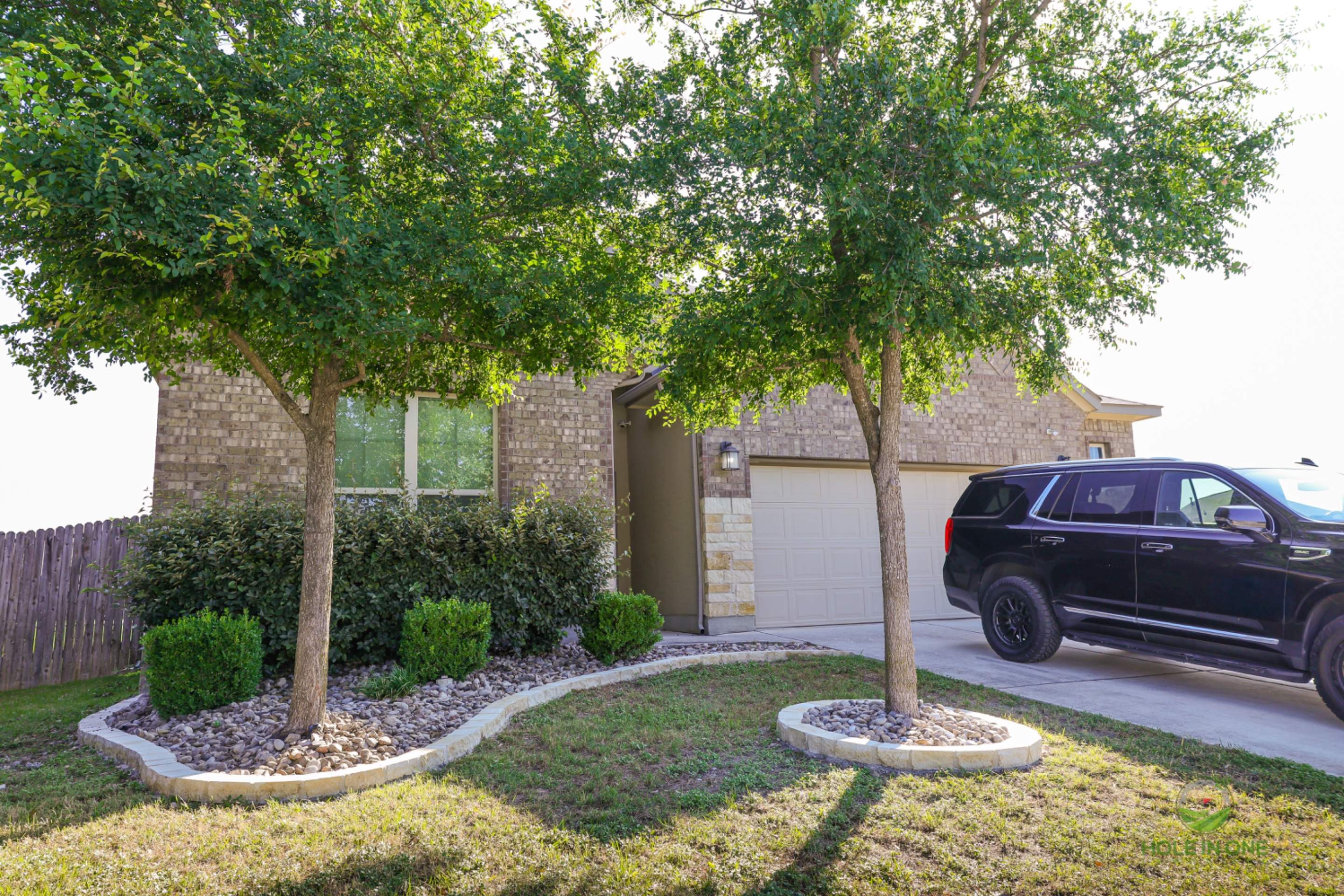 Wortham Oaks, San Antonio TX by Hole In One Lawns, LLC