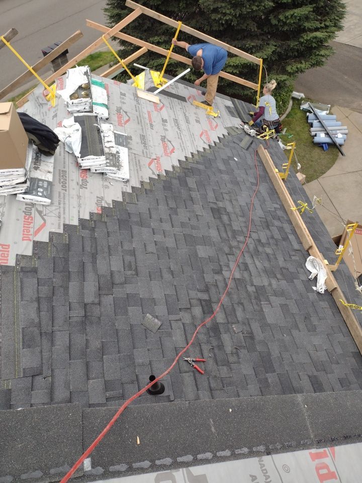 Residential Re-Roof in Albany Oregon by Orezona Building & Roofing Company, Inc.