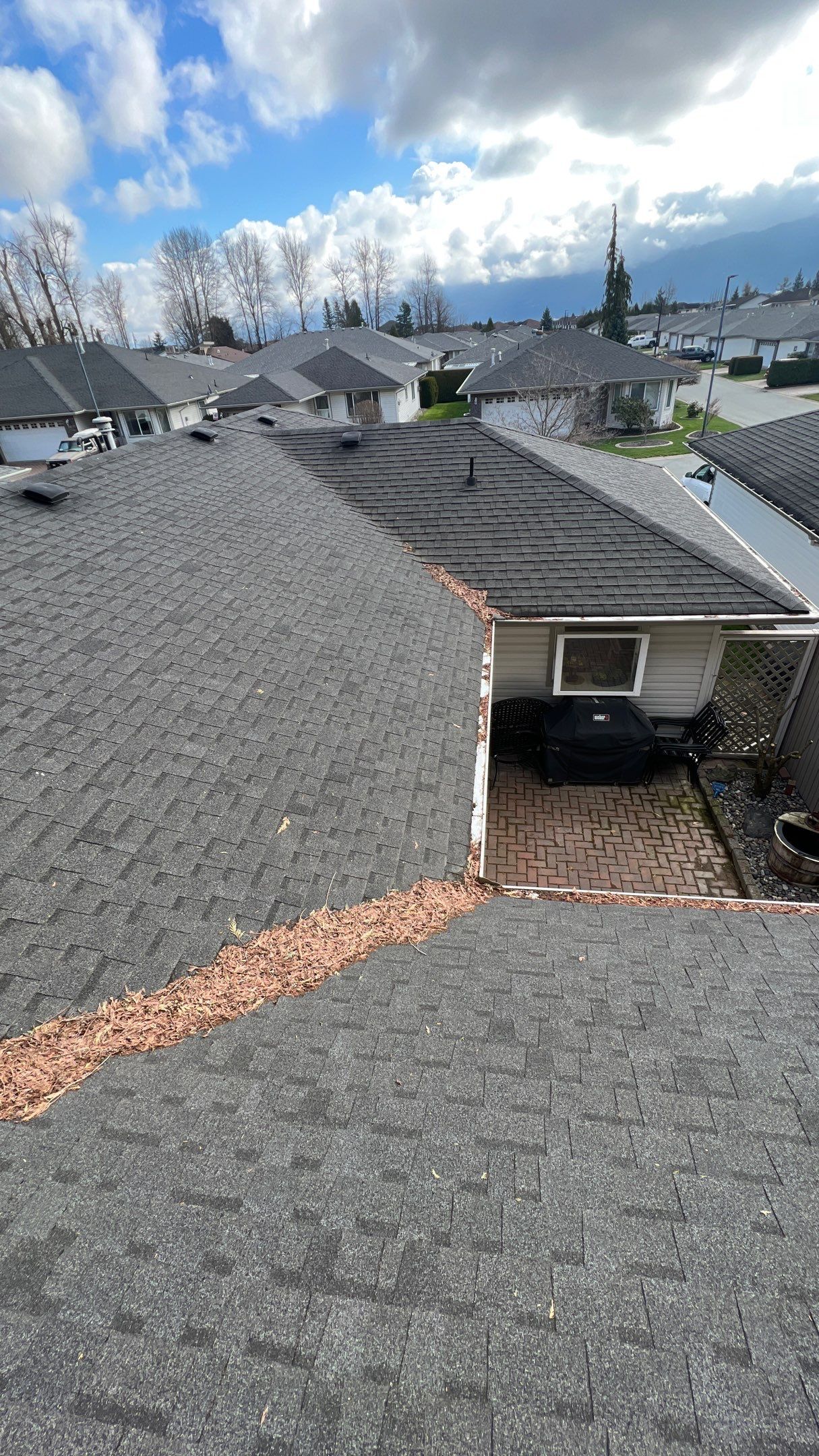 Residential ReRoofing Installation using OC Estate Gray Shingles by Top Notch Roofing Inc