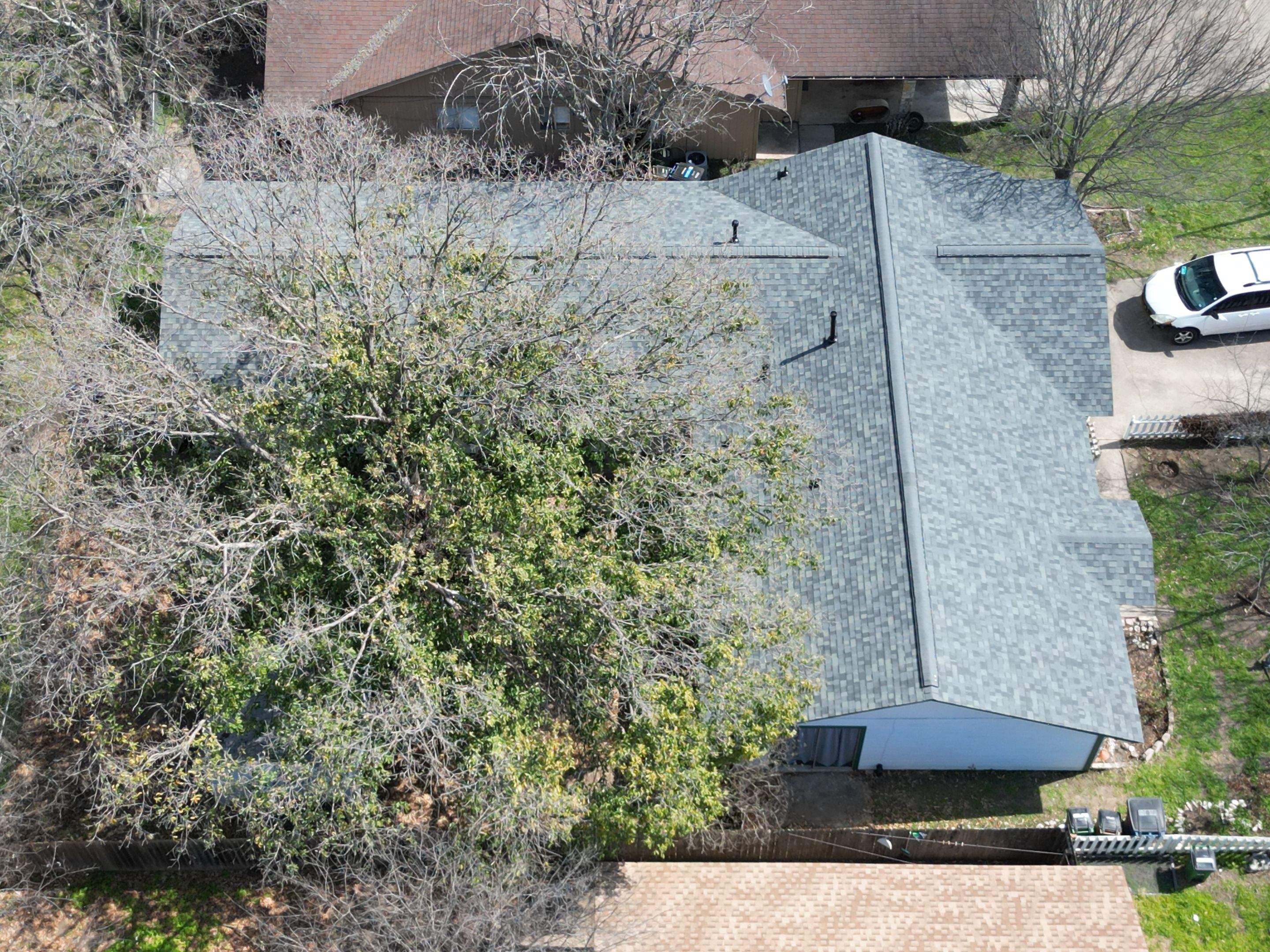 Estate Gray - Owens Corning TruDefinition Duration by RoofsOnly.com