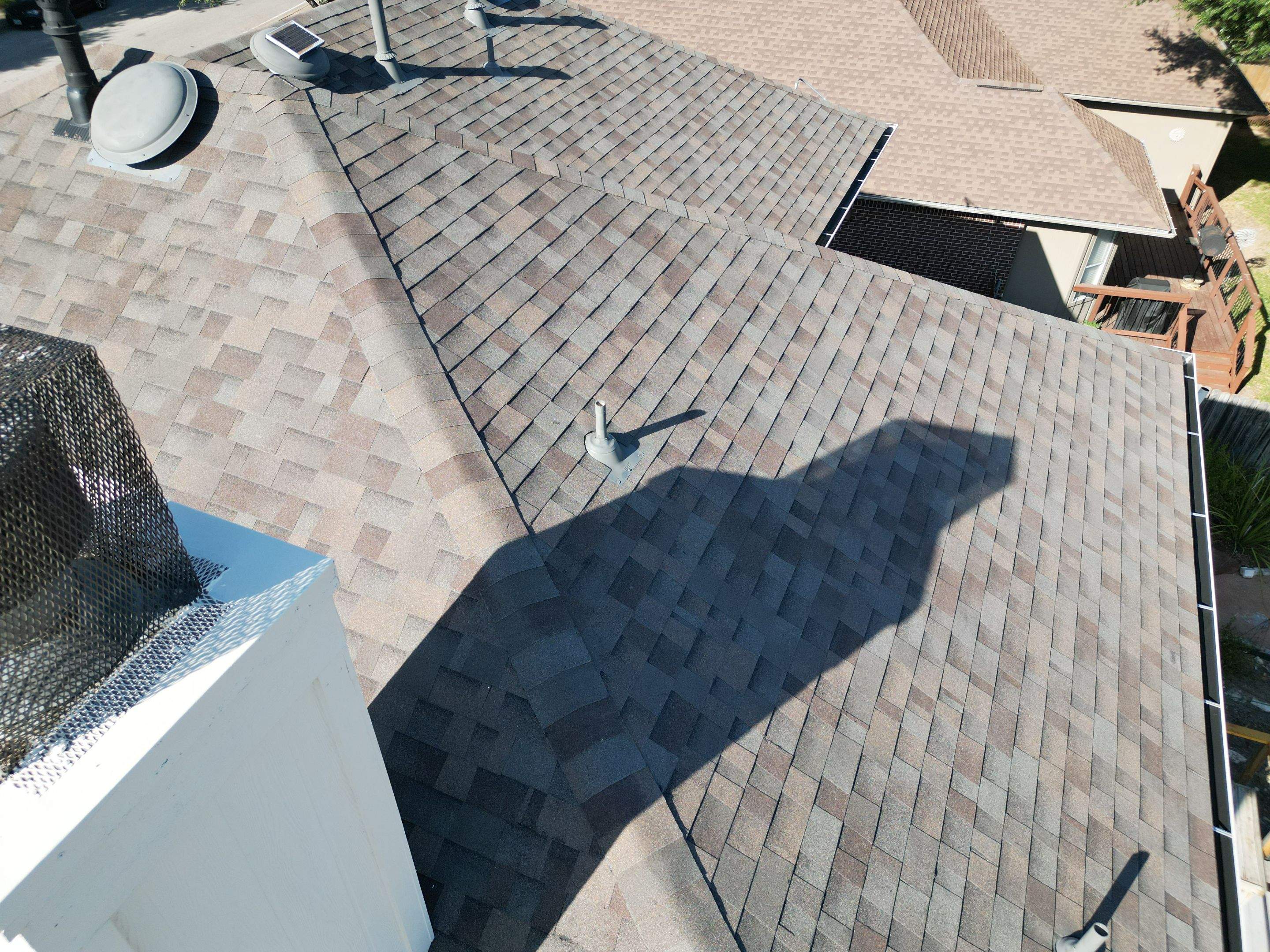 Natural Wood - Malarkey Highlander by RoofsOnly.com