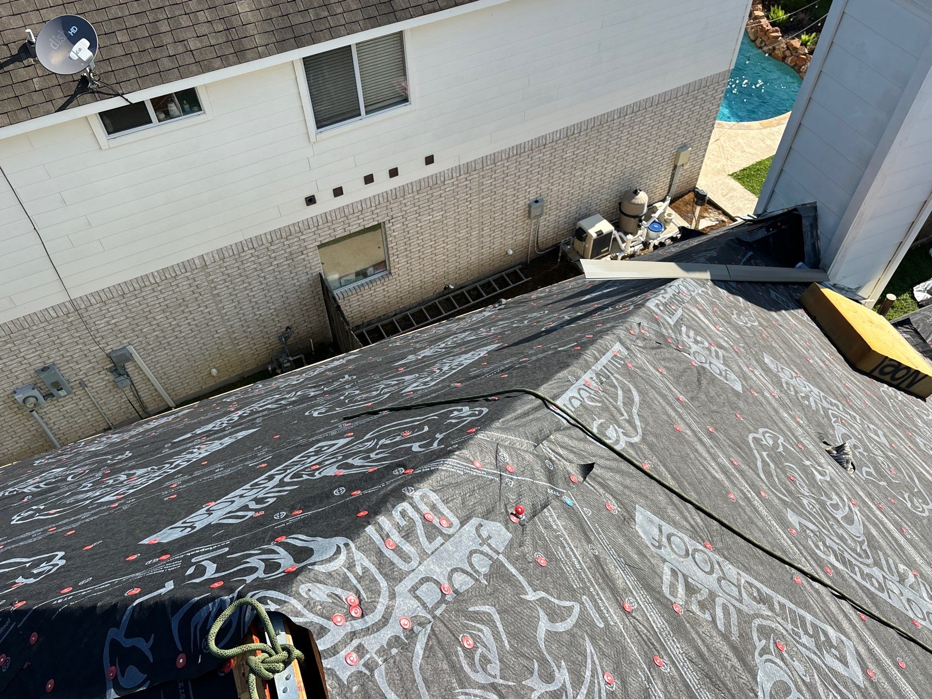 Residential Roofing Installation using Owen's Corning Duration (Lifetime) Shingles by Roof Repair Company