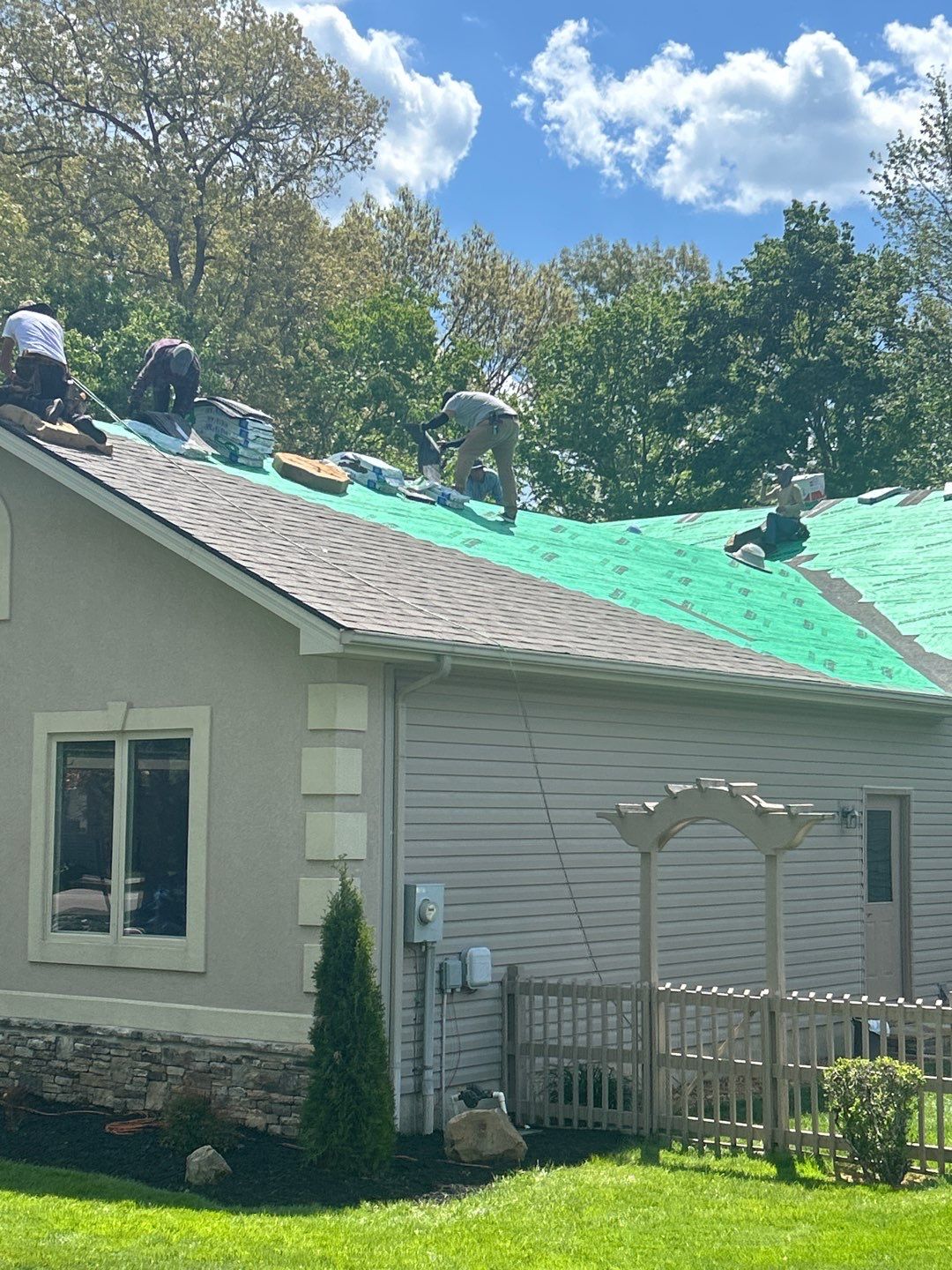 Crossville - Malarkey Vista by Undersun Roofing 