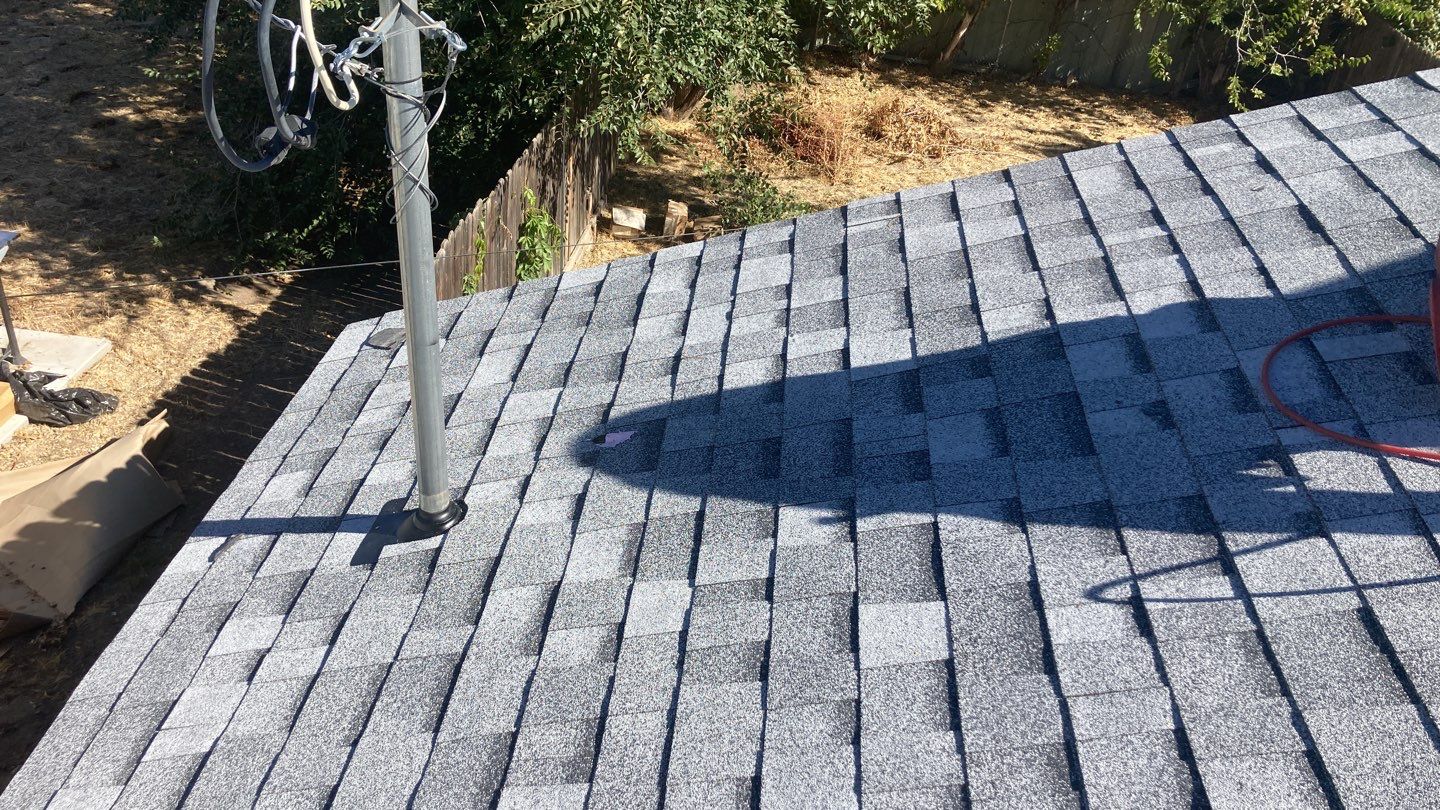 Nampa ID., single level Investment Property Roofing Installation using Owens Corning Oakridge in Peppermill Grey by ID Roofing LLC