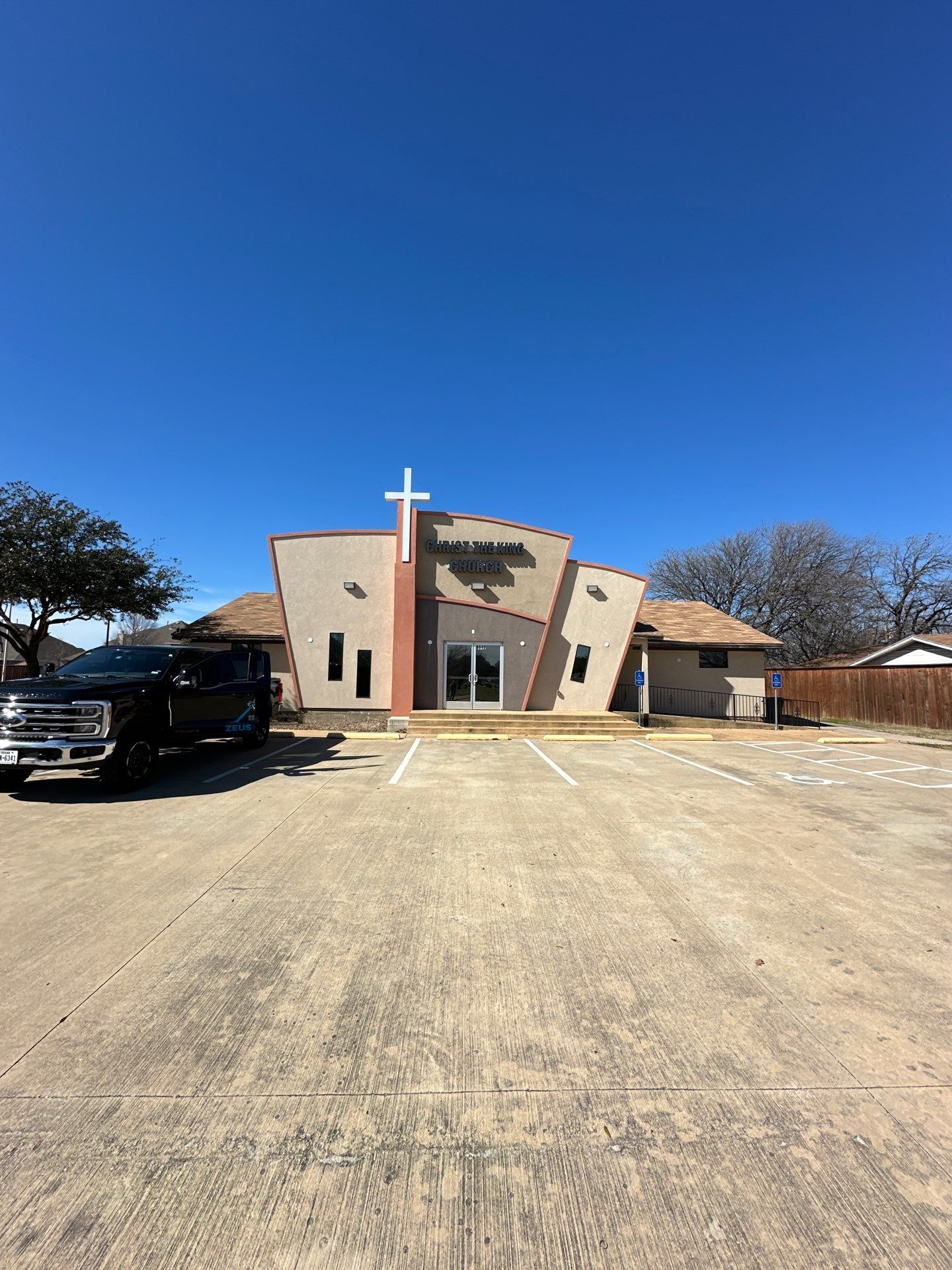 Project in Arlington  by Zeus Exteriors