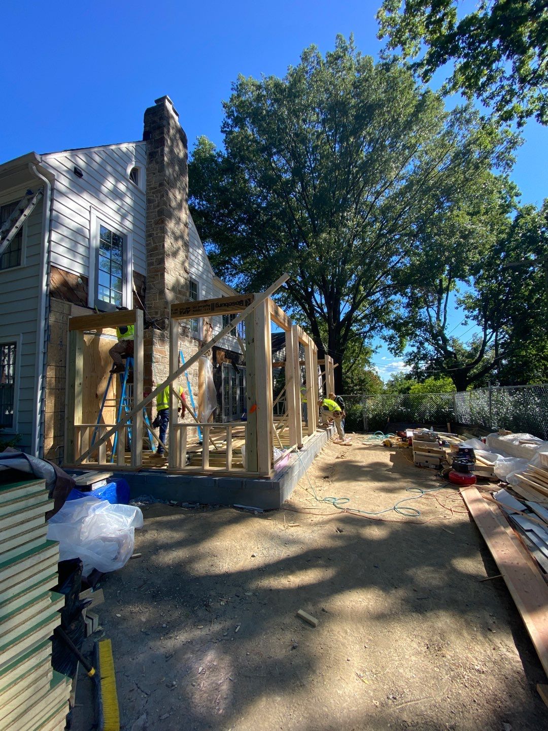 Home adition two floors house  by Jesus Master Handyman LLC 