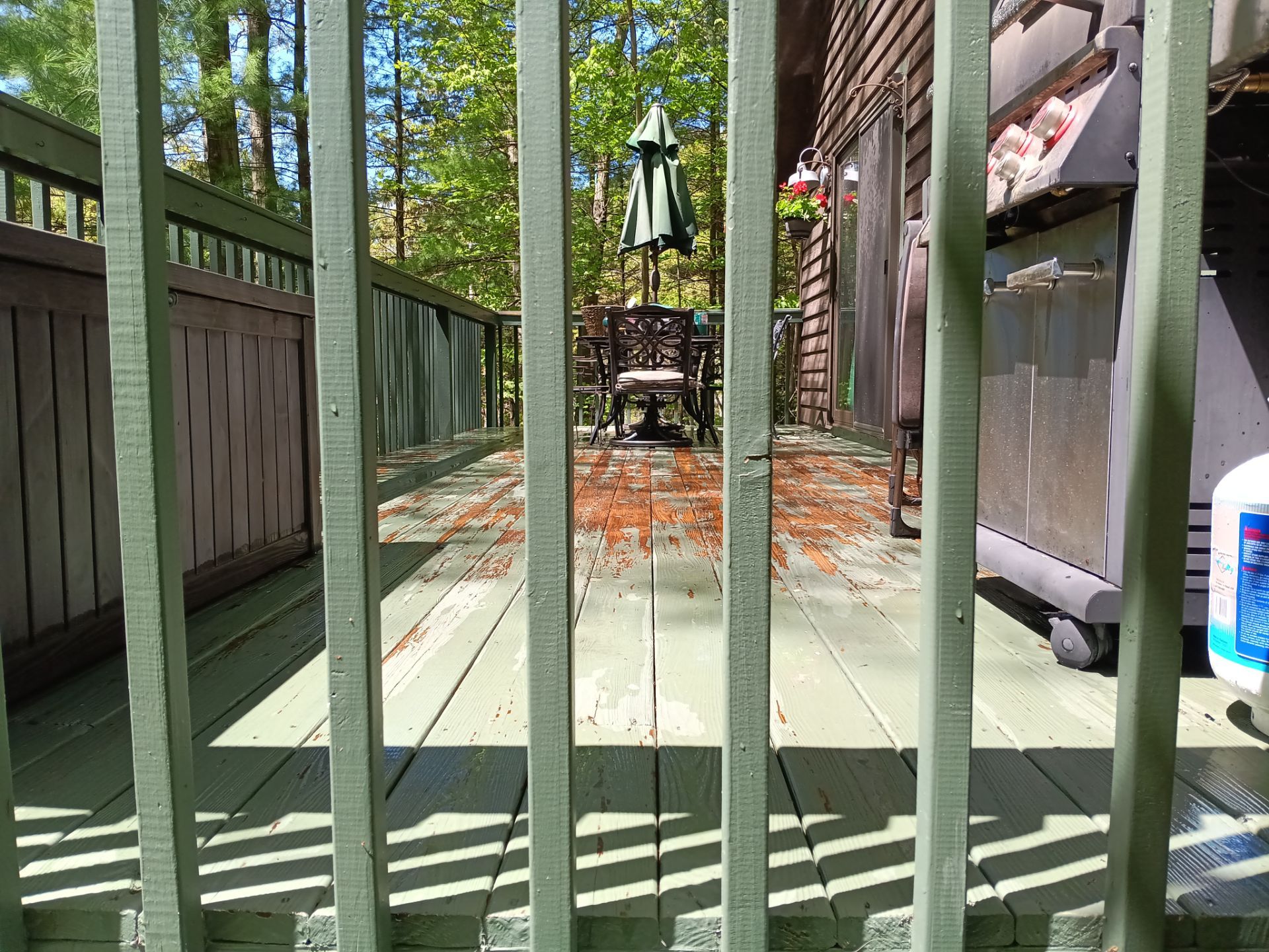Stained deck and Pressure wash by Gordon Painting