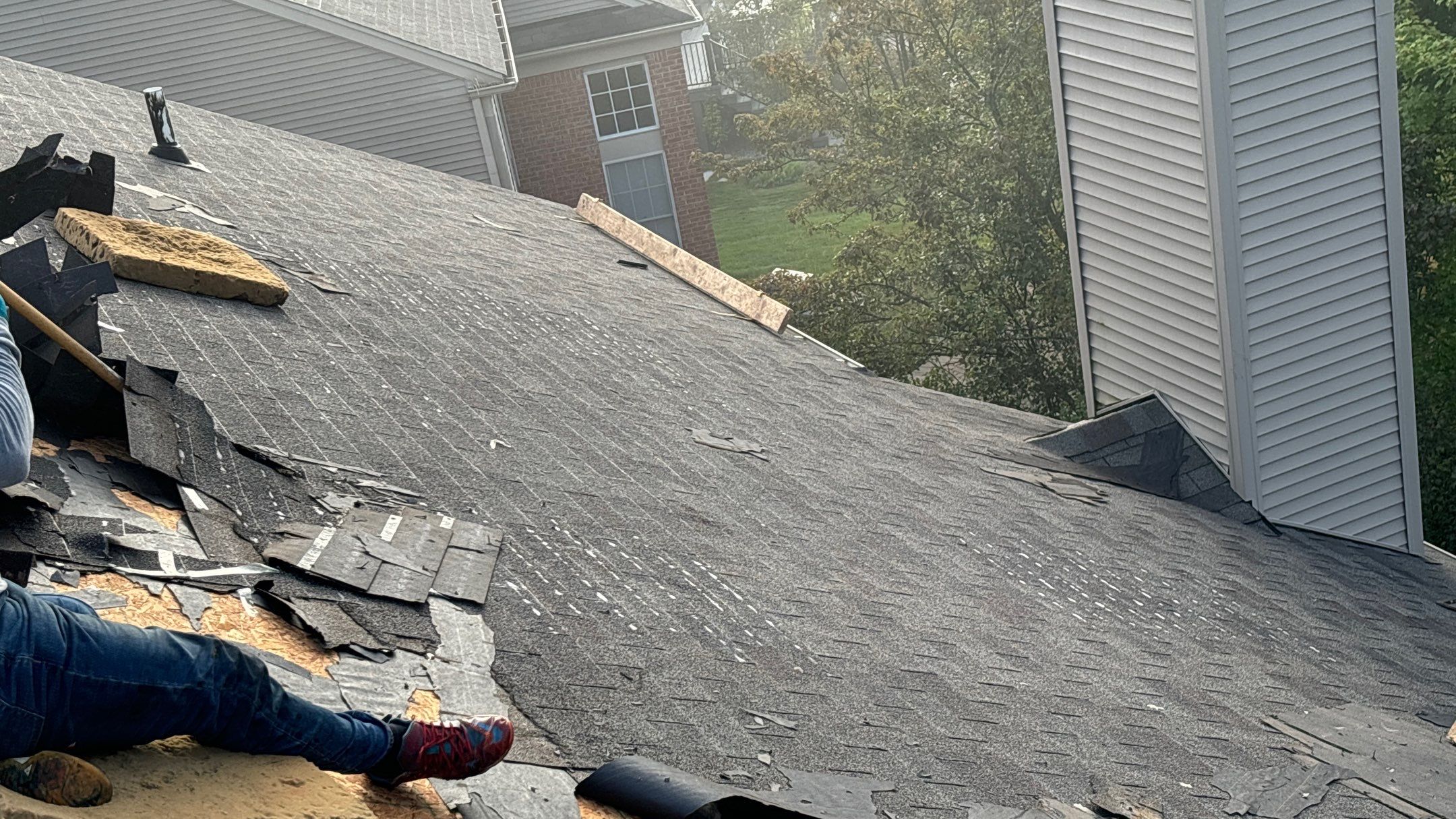 Roof Replacement using CertainTeed Landmark Pro by 180 Contractors