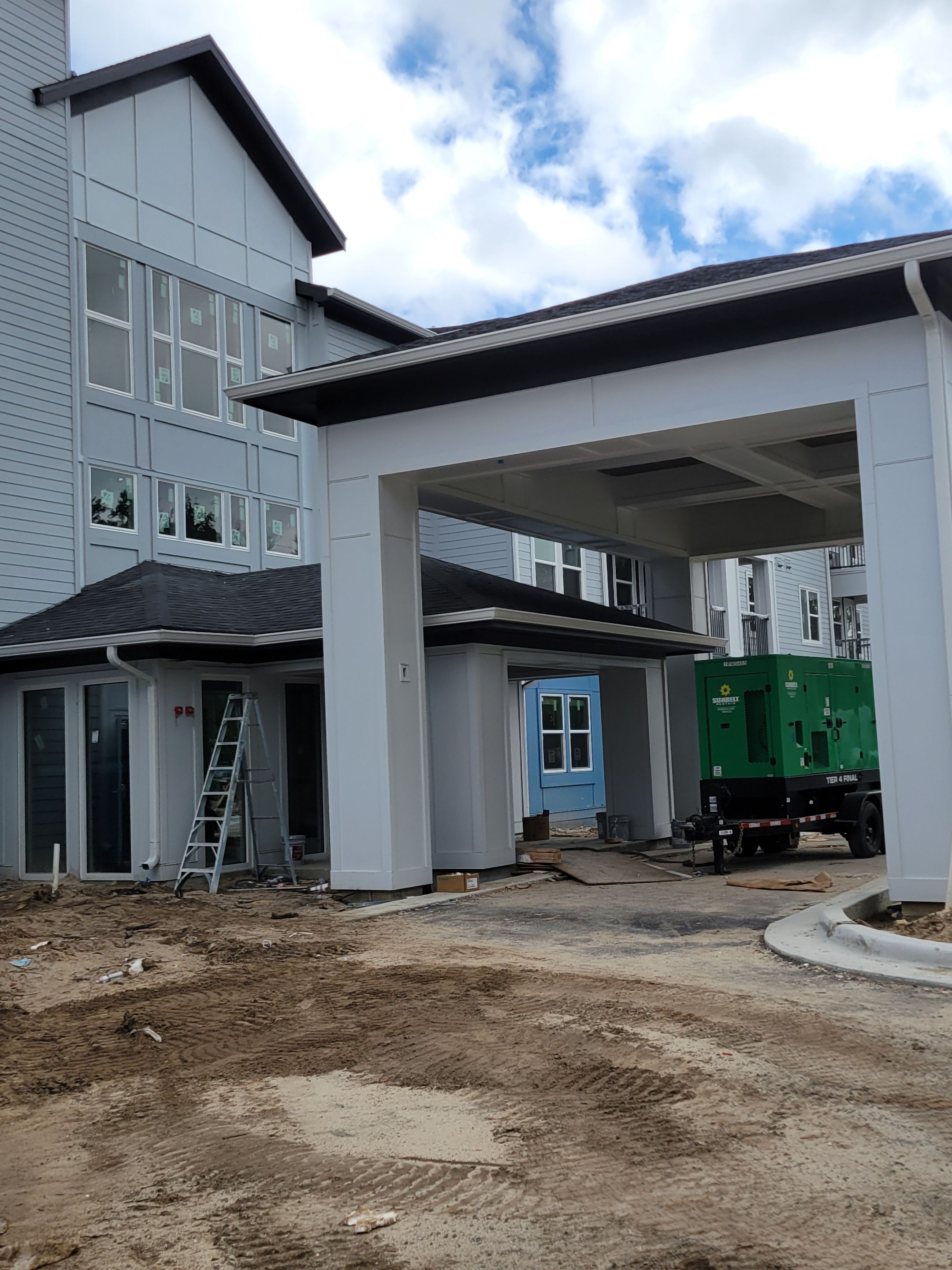 7-Inch Seamless Gutters for Large Roofs in Daytona Beach FL by Gutter Professors